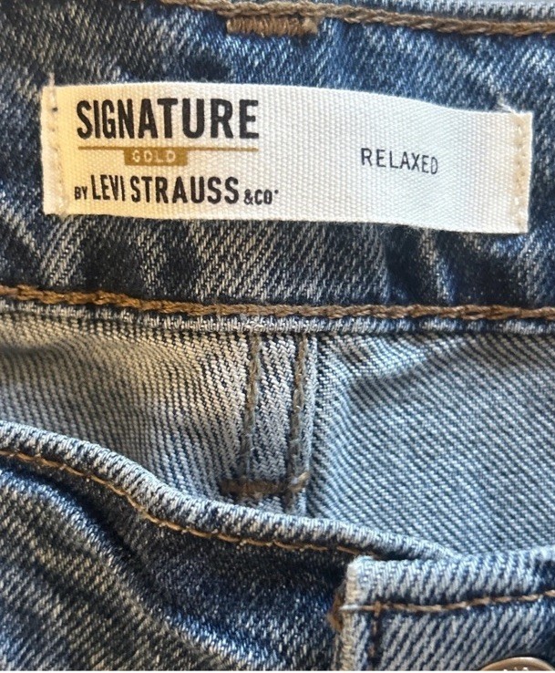 Signature by Levi Strauss Gold Relaxed Fit Men Straight Leg Jeans Blue 42×32 NEW