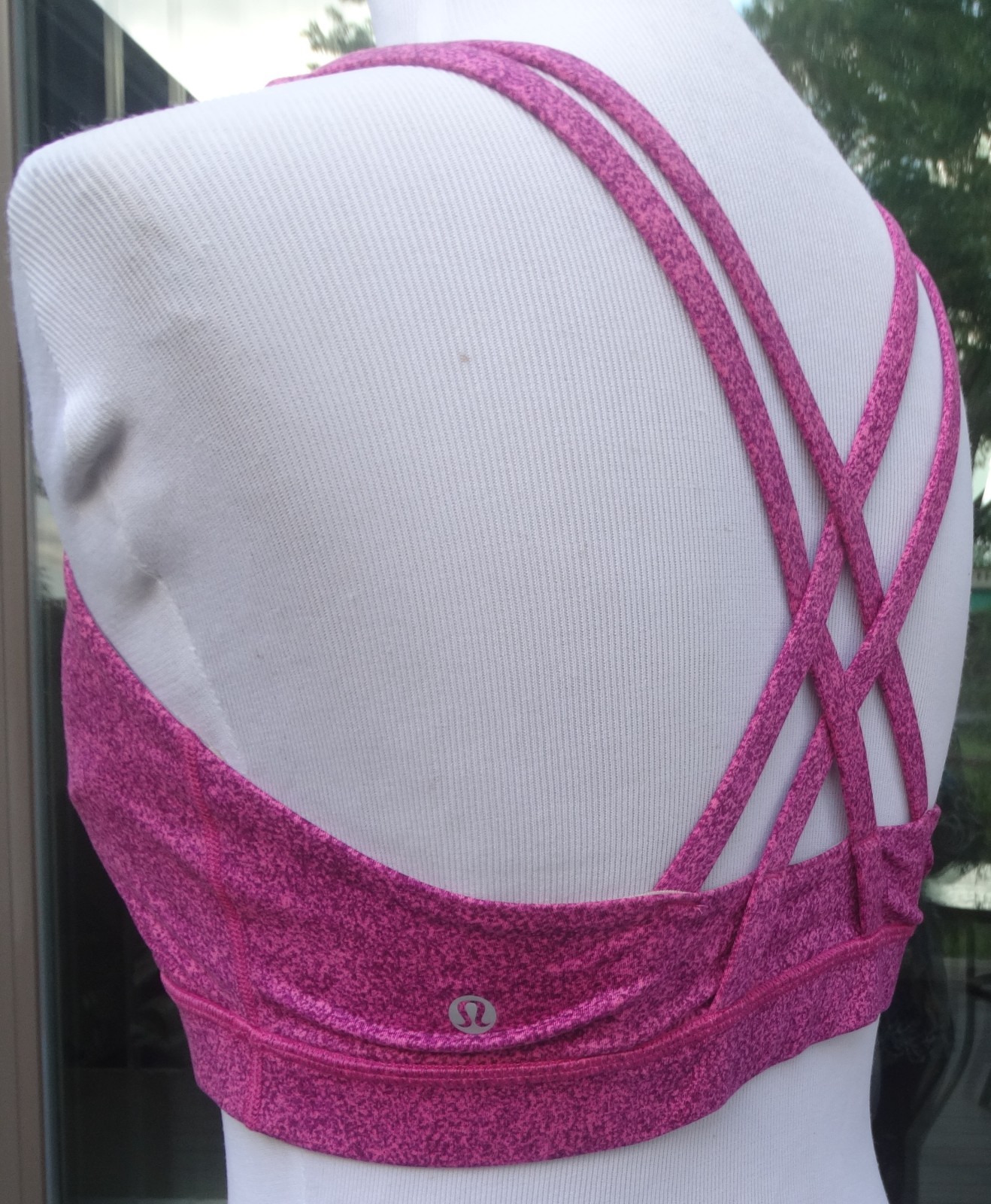Lululemon Size 10 yoga ENERGY BRA, Flashback Static/Raspberry w cups