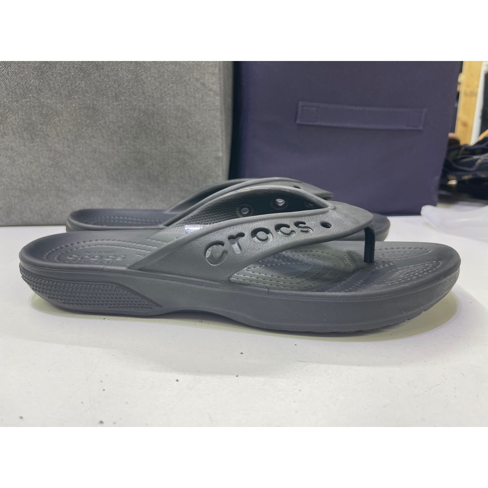 Crocs Baya Flip Flops Black Sandals Womens 9 Mens 7 Iconic Comfort 11999-001