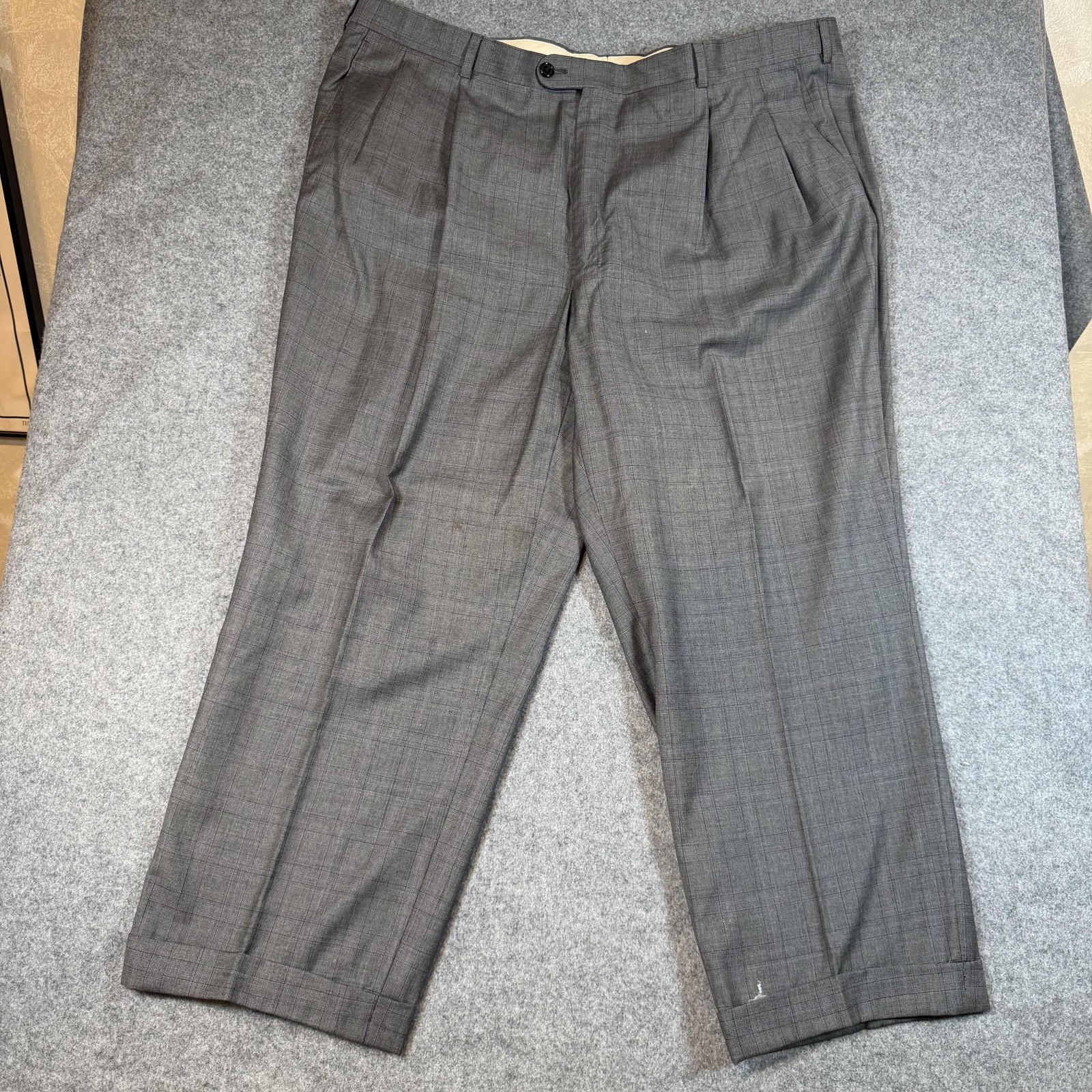 Hickey Freeman Suit Mens 48 42×26 Gray Plaid Wool Loro Piana Super 130s USA