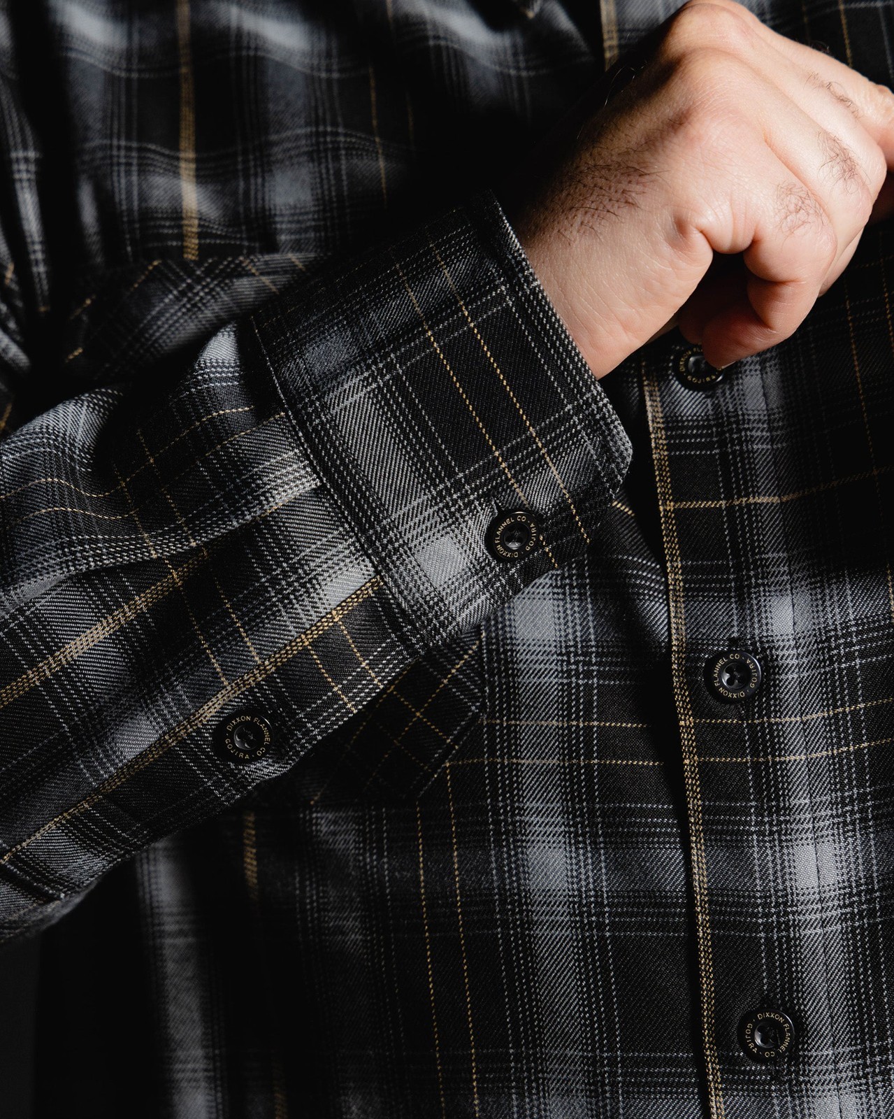 DIXXON Flannel x GOJIRA Men’s LARGE Collab Metal Band Plaid Button Shirt
