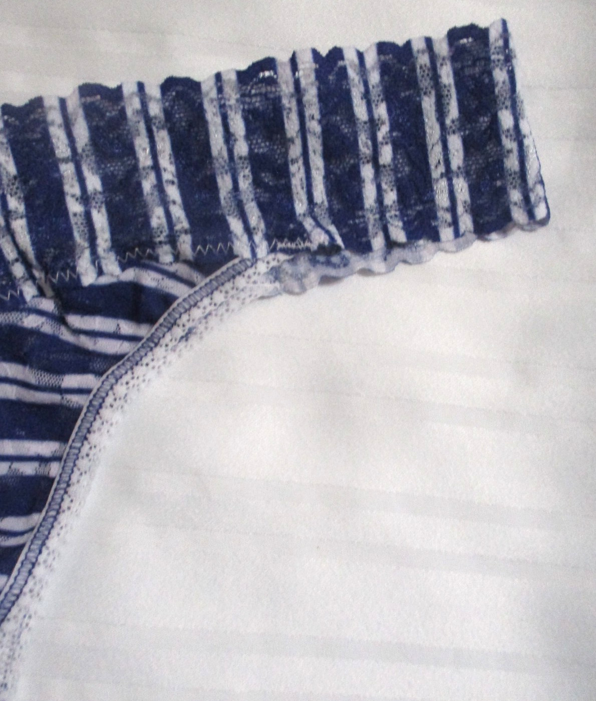 HANKY PANKY ONE SIZE OS THONG 4811 ORIGINAL RISE DARK BLUE WHITE NYLON PANTIES