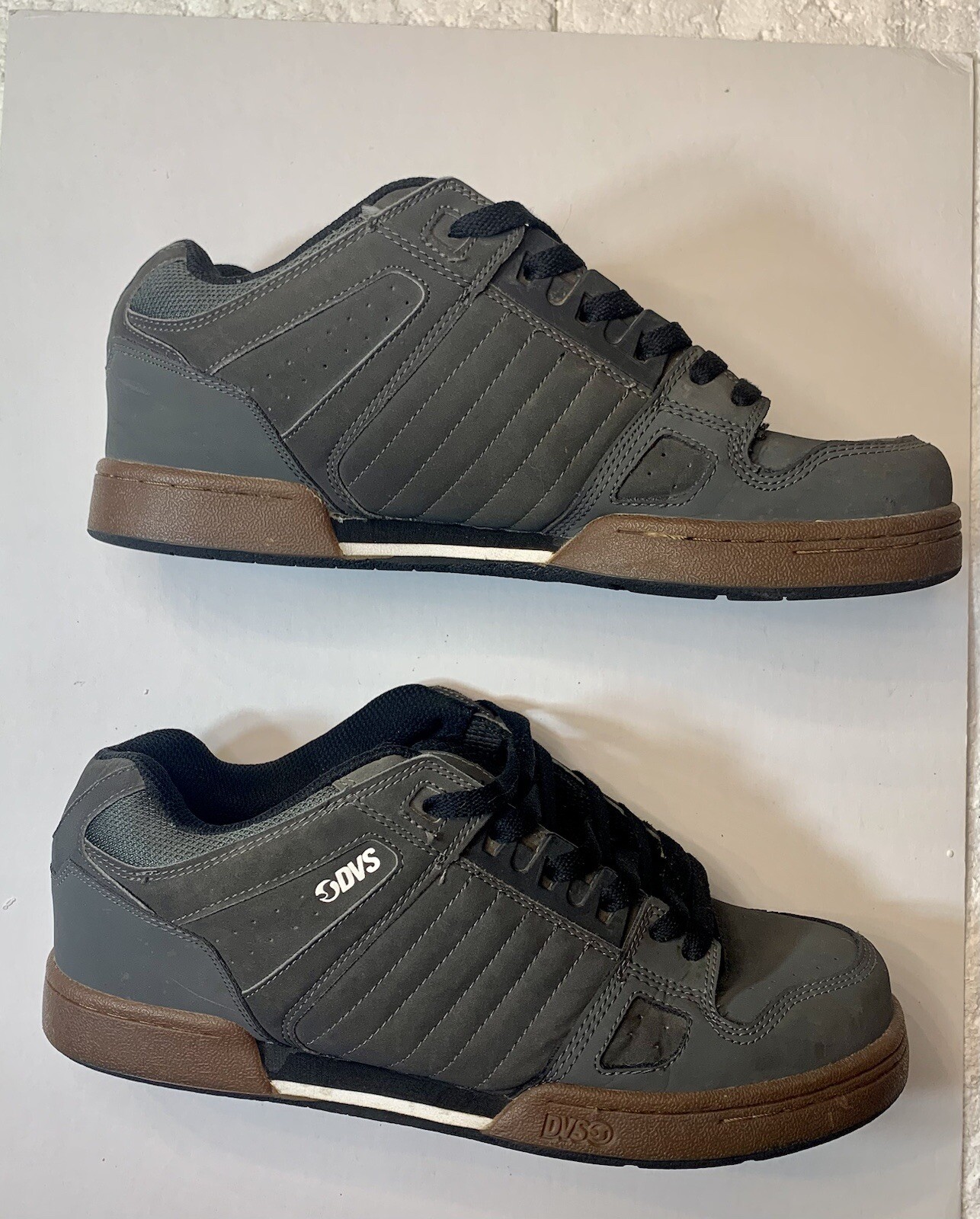 DVS Celsius Men’s Gray Durable Skateboarding Shoe Size 11 No Insoles