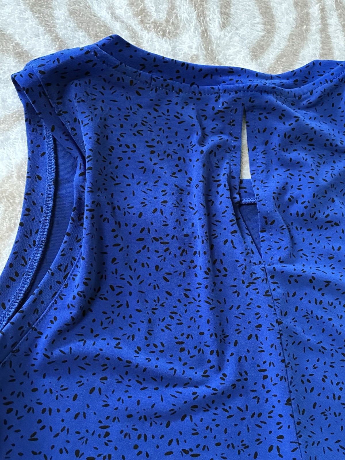 Chaus Abstract Sleeveless Blue/Black Tank Top Round Neck Keyhole Back Size M