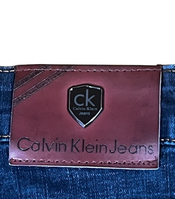 Calvin Klein Jeans Men’s Dark Wash Blue Denim Slim Straight size 32