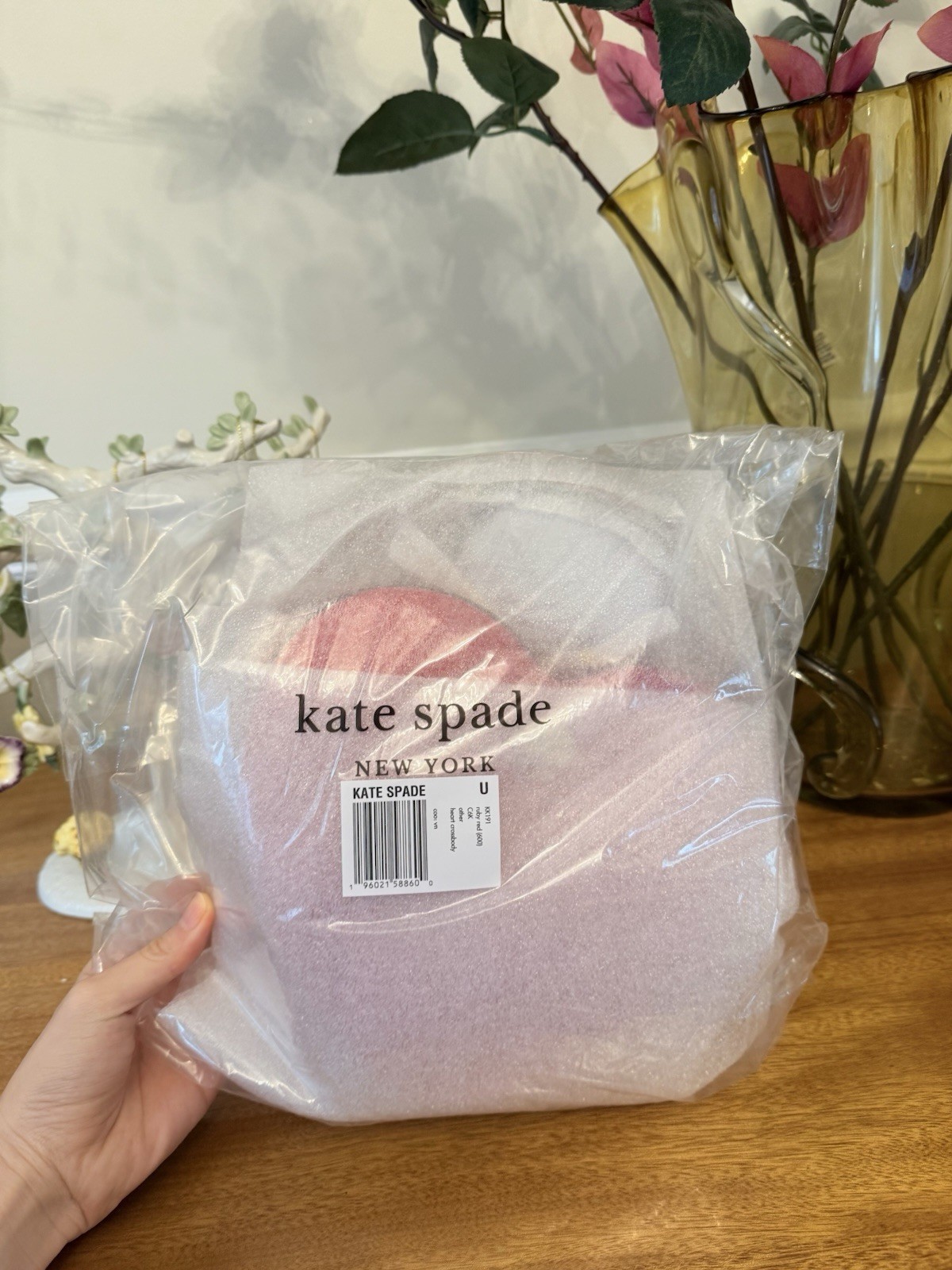 NWT Kate Spade Novelty Love Shack 3D Heart SHAPED LEATHER Purse-Ruby Red