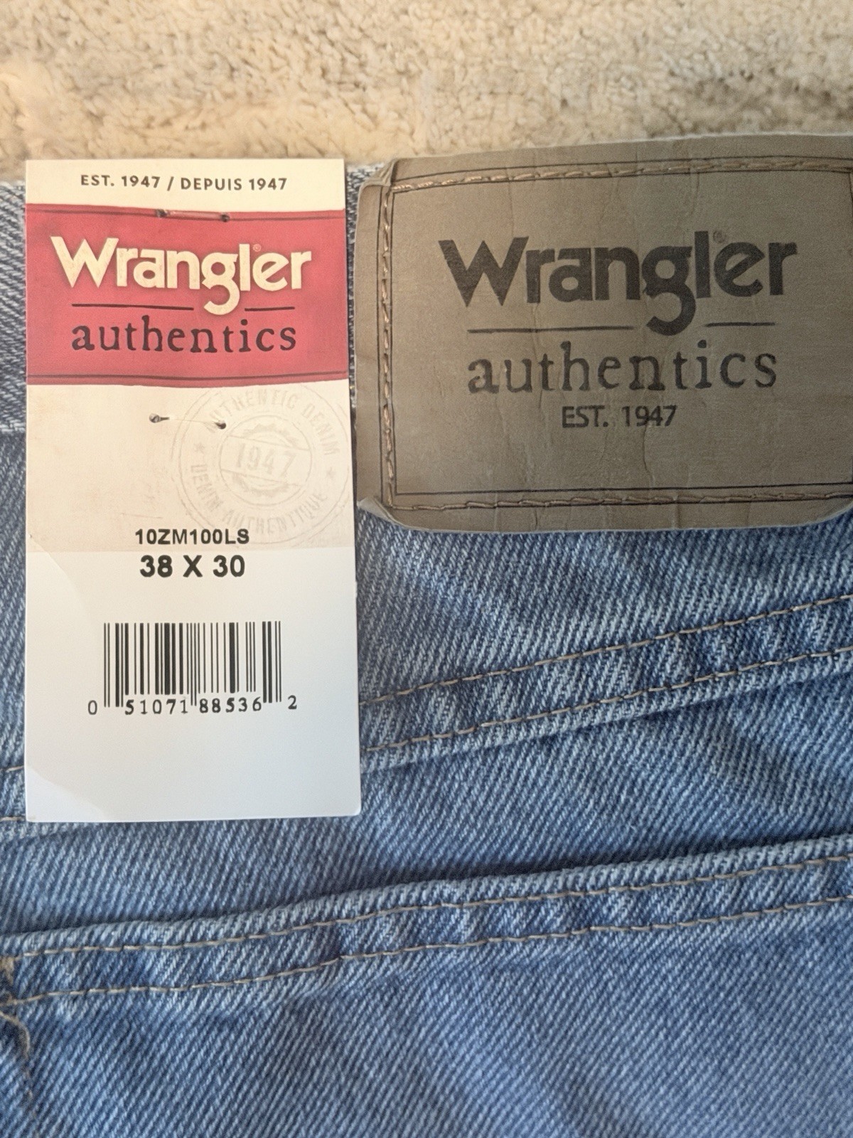 Wrangler Workwear Men’s Light Wash Denim Straight Fit Jeans – NEVER WORN