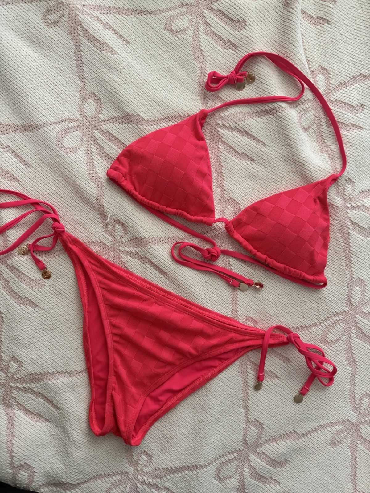 bebe Solid Pink 2-Piece Triangle Halter Bikini Set Tie-Side Bottoms Size L