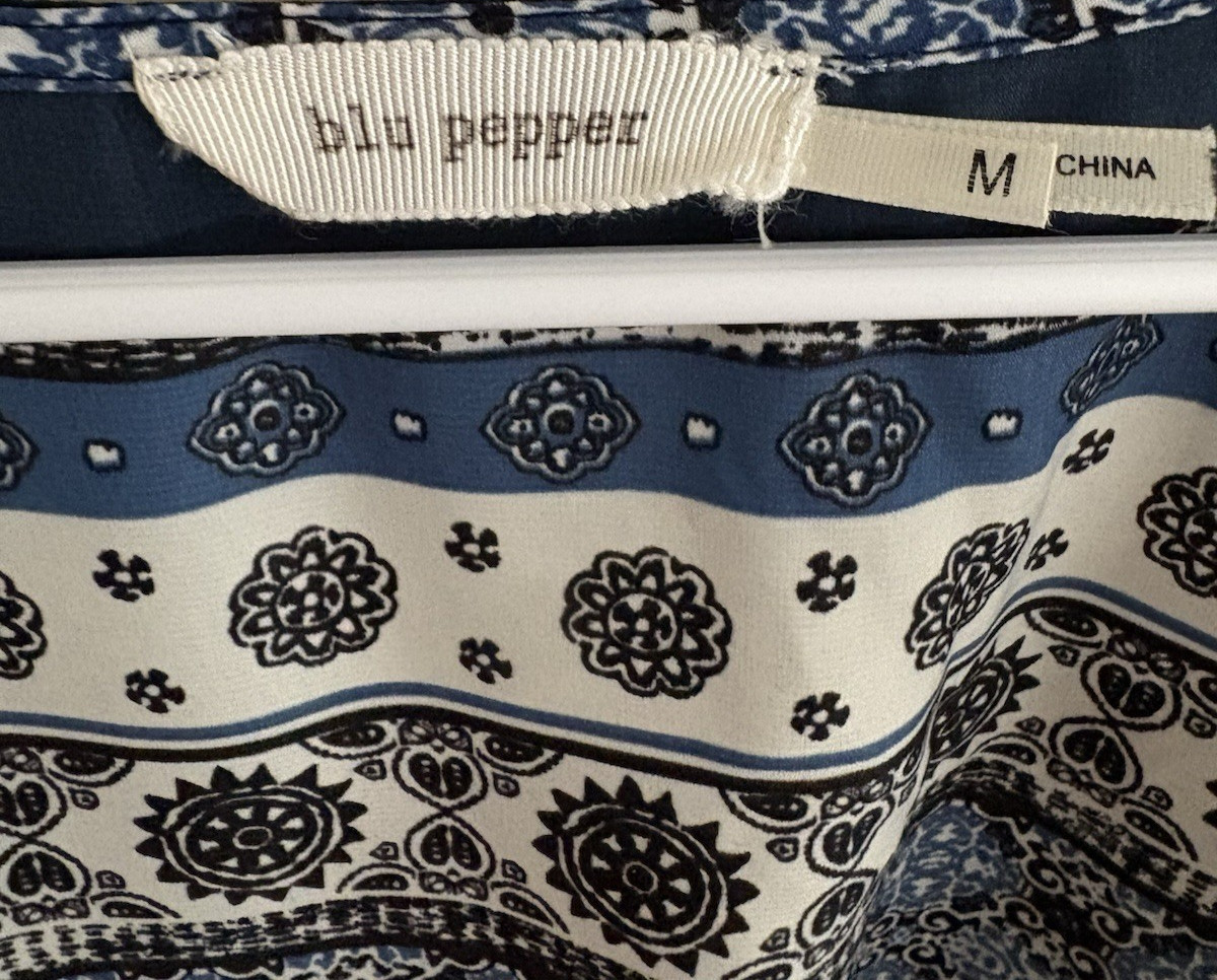 Blu Pepper Navy Blue Floral Semi-Sheer Kimono – Size M Lace Accent Sleeves