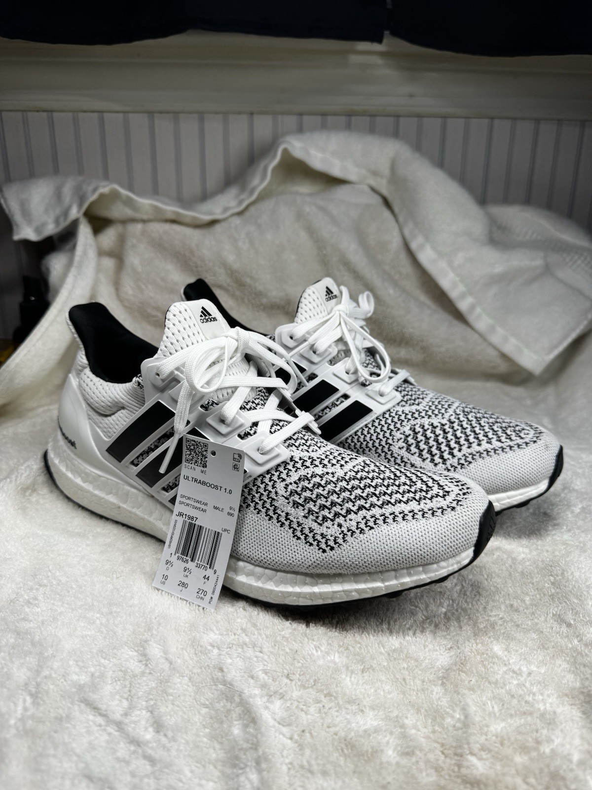 Size 10 Men’s – adidas UltraBoost 1.0 White Black