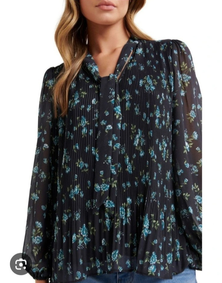MNG Mango Pleated Floral Blouse Womens 6 Relaxed Necktie Black Cottage Romantic
