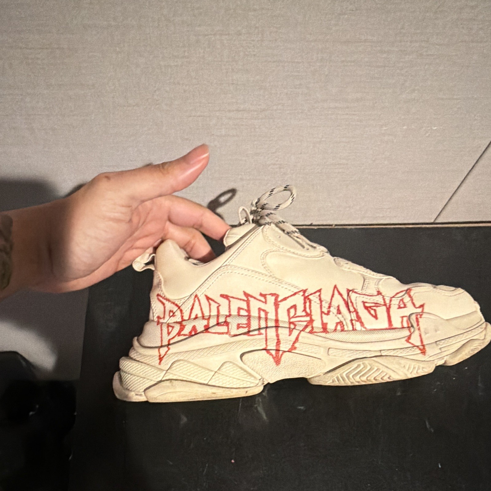 Balenciaga Triple S Men’s Low Top Lace-Up Sneakers Beige/Red Logo 536737