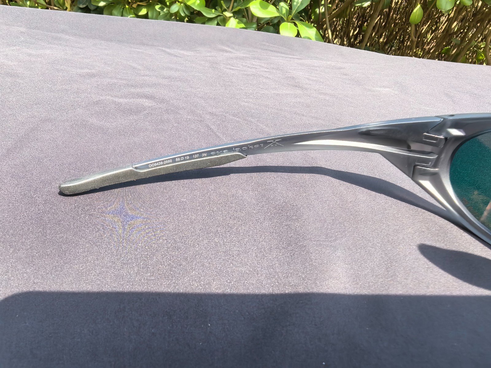 Oakley Eyejacket Redux Planet 9438-2658, Positive Red Iridium Lenses Sunglasses