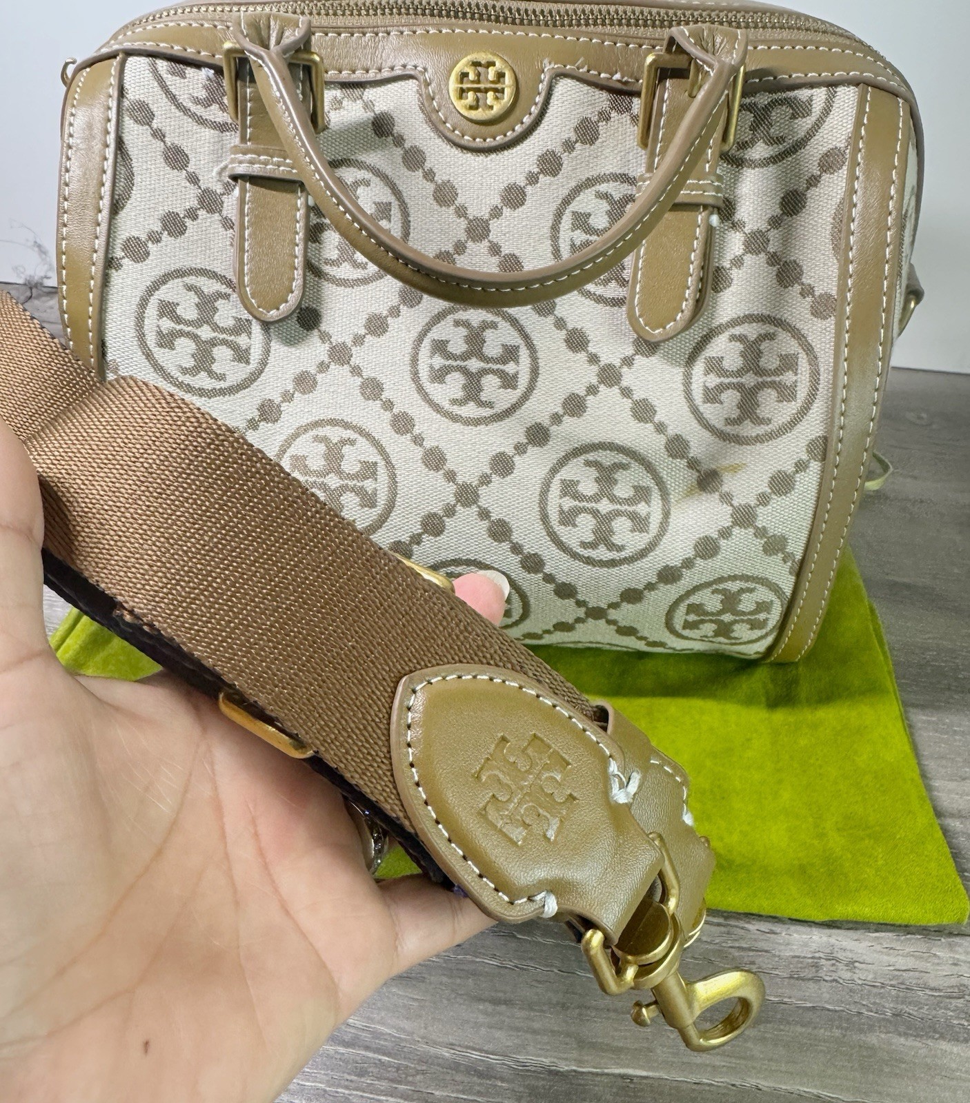 Tory Burch T Monogram Hazel MINI Barrel Bag/Satchel Crossbody See Photos $658