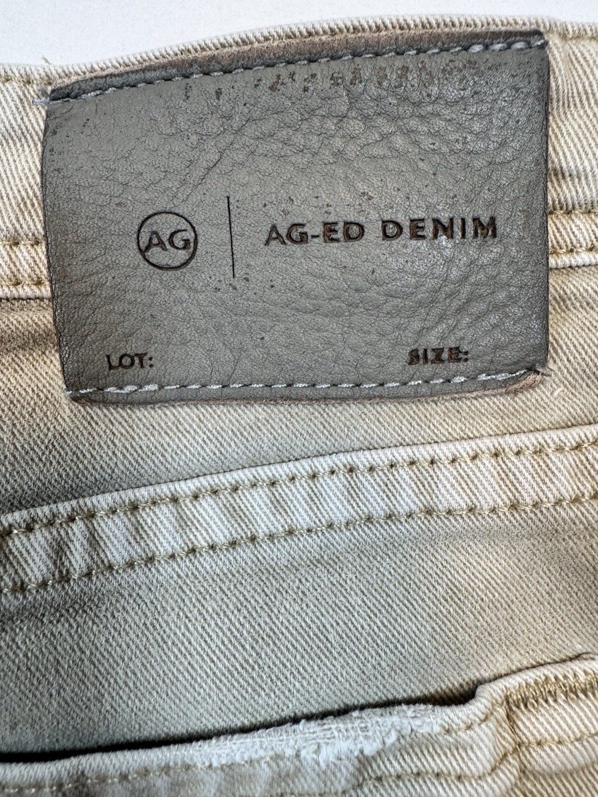 #1027 AG Adriano Goldschmied Matchbox Slim Straight Tan Jeans 33×33 PM42130