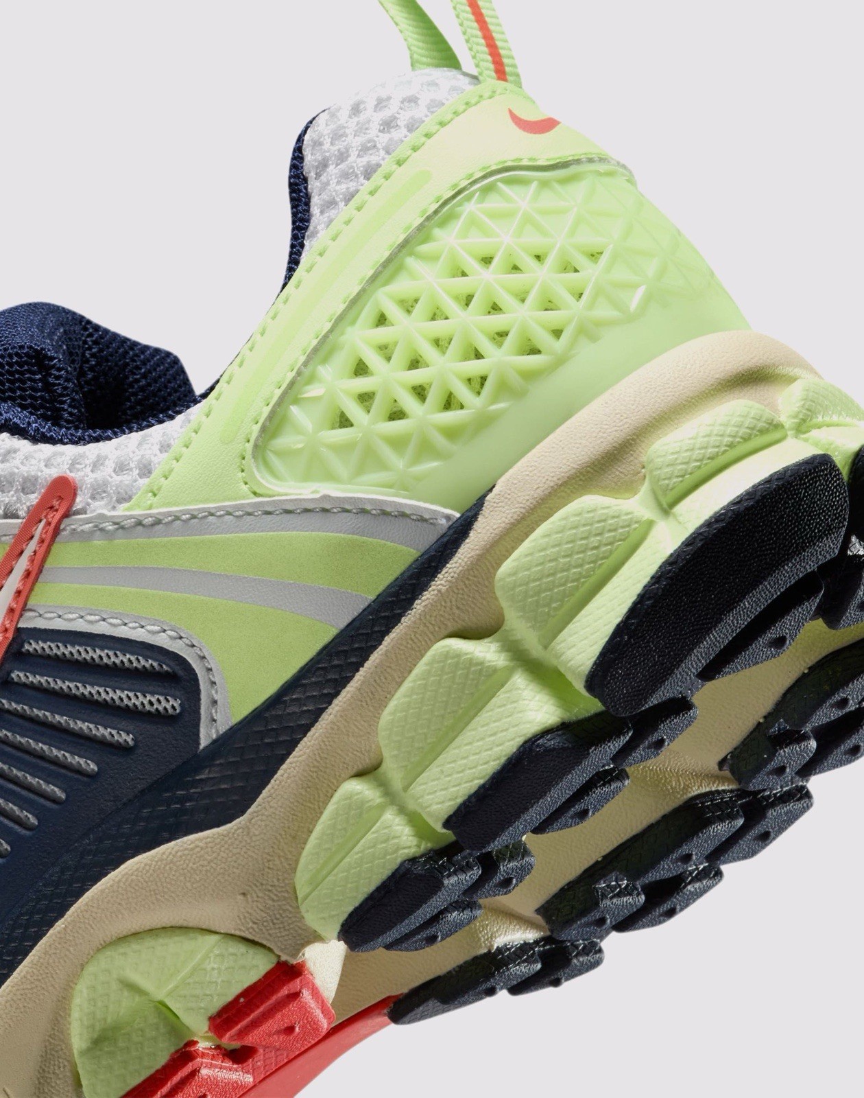Nike Vomero 5 BG Barely Volt/White Lace Up Boys Sneaker Size 6Y