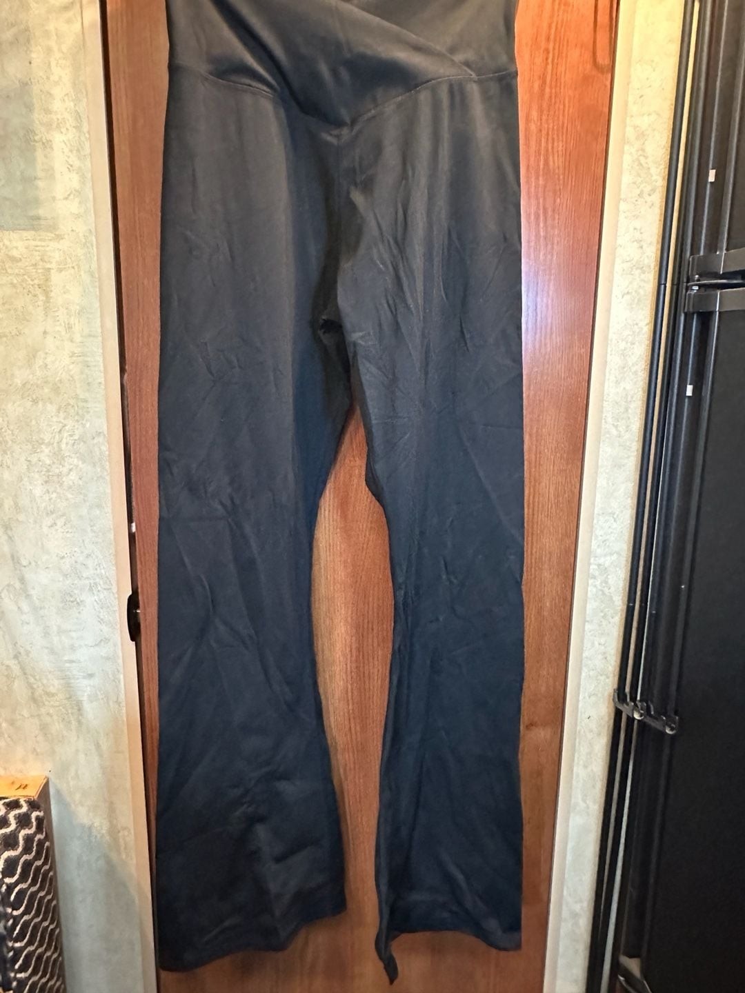 V-Waist Cross-Over Flare Leggings in Black