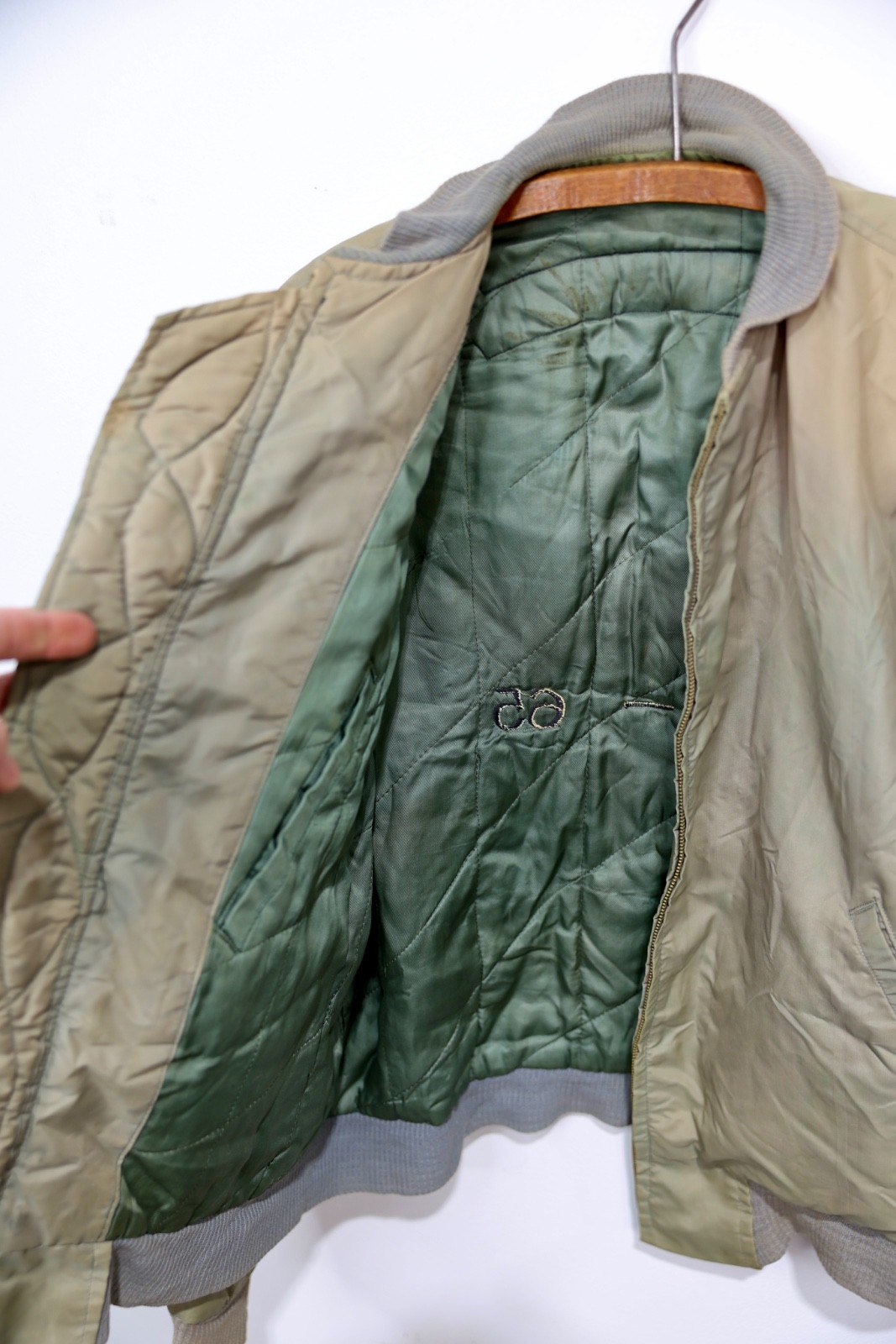 Vintage 1960s Korea War Souvenir Bomber Jacket Satin Size Medium Dragon Military