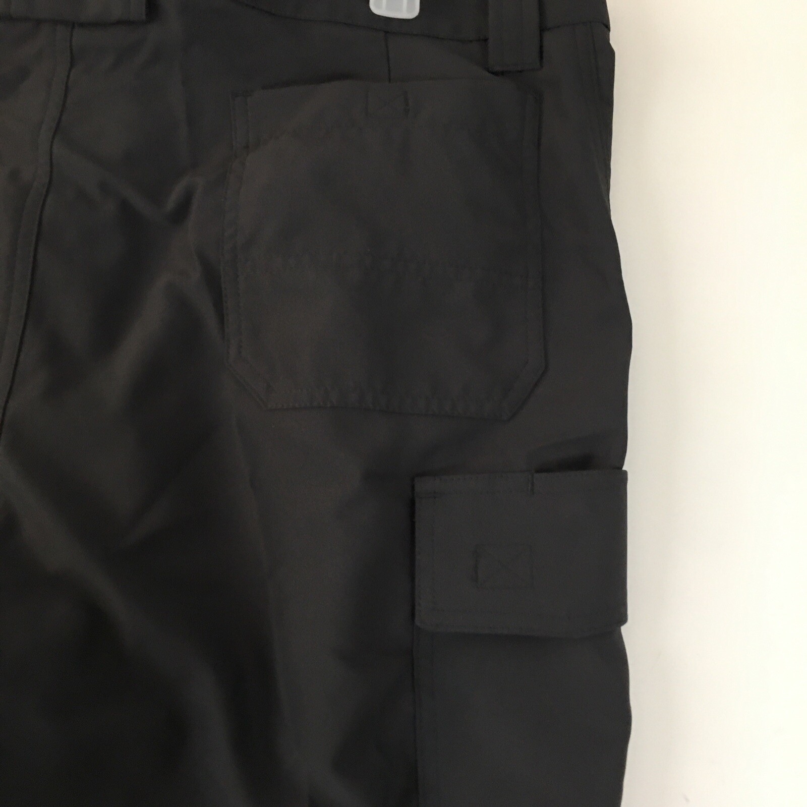 NEW Cintas Ultimate Cargo Shorts Pants Work Uniform Mens 40×12 OEKO-TEX 100 Gray