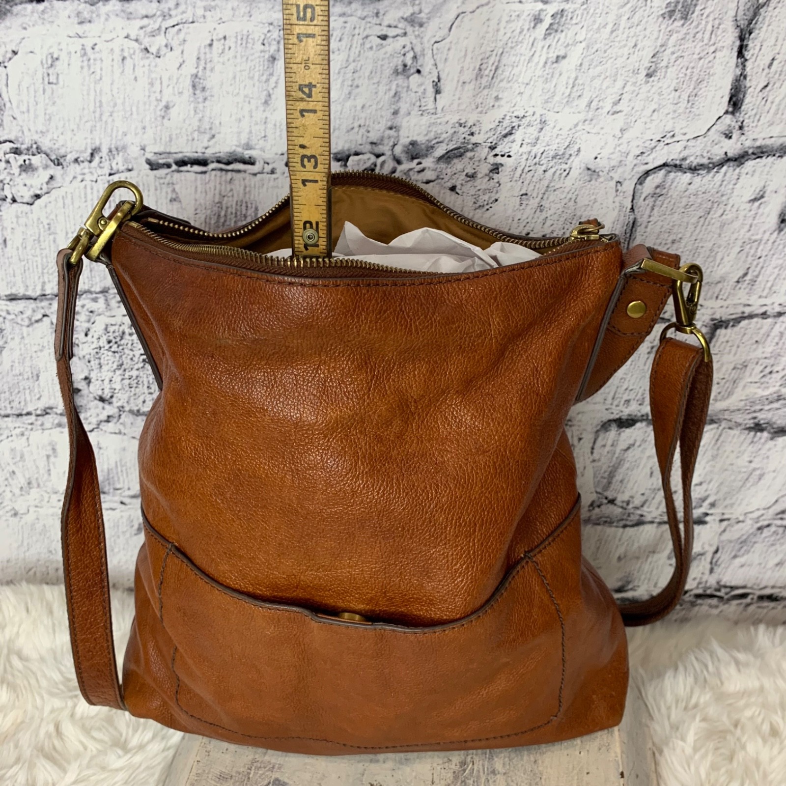 Fossil Amelia Hobo Crossbody Shoulder Bag Brown Leather SHB1819 Distressed