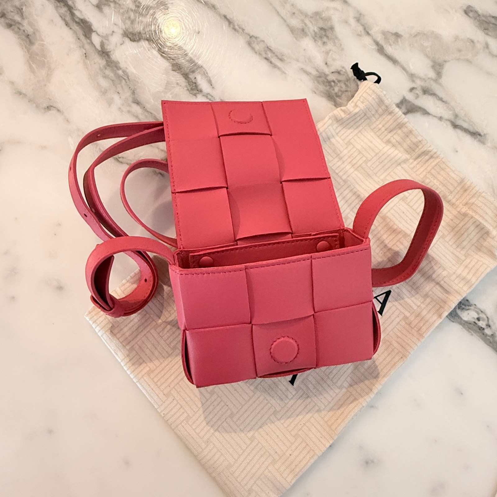 Bottega Veneta Cassette Wallet on Strap Pink Lambskin Maxi Intrecciato Bag NWT