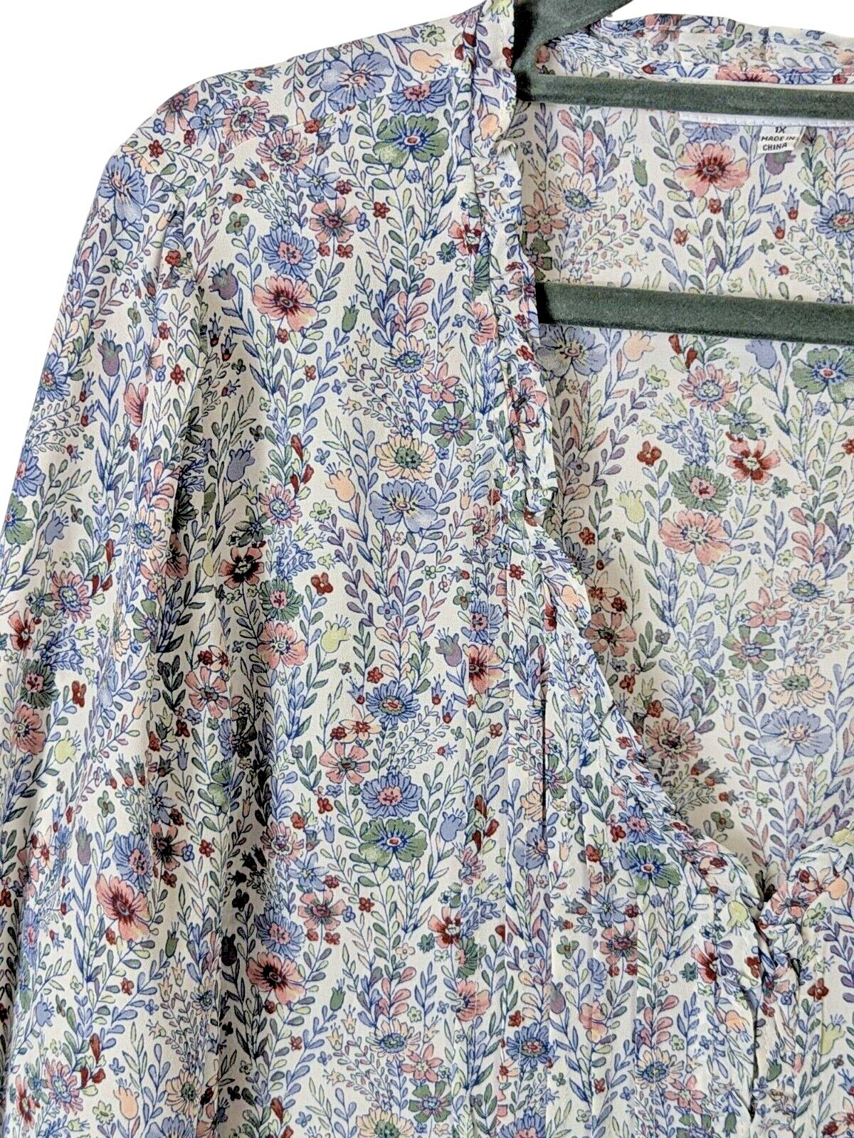 Rose + Olive Top Women size 1X Chiffon Romantic Pintucked Ruffle Dainty Office