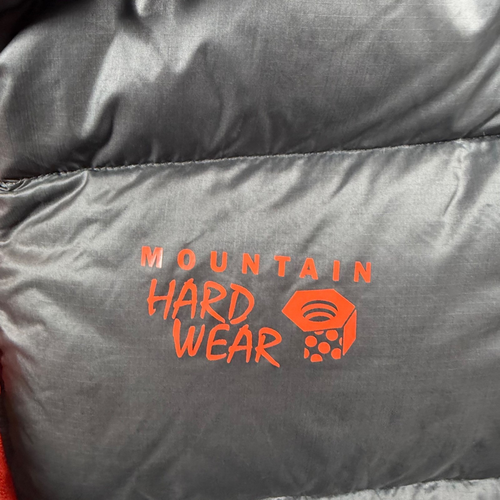 Mountain Hardwear Jacket Mens Medium Gray Kelvinator Hooded Down Puffer READ