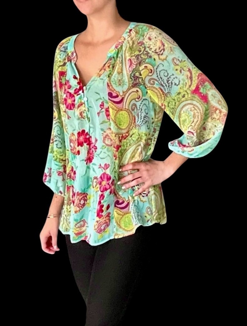 NWT Fig and Flower Women Floral Print Chiffon Blouse – Size M