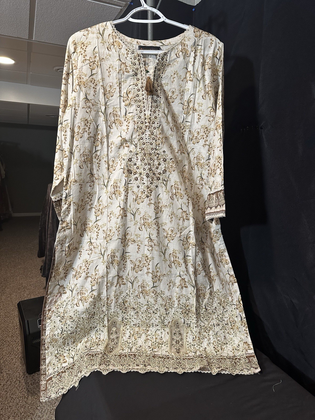 Riwayat Brand Embroidered Lawn/Cotton Shirt / Kurti-1 Pc – Medium & Large -$22