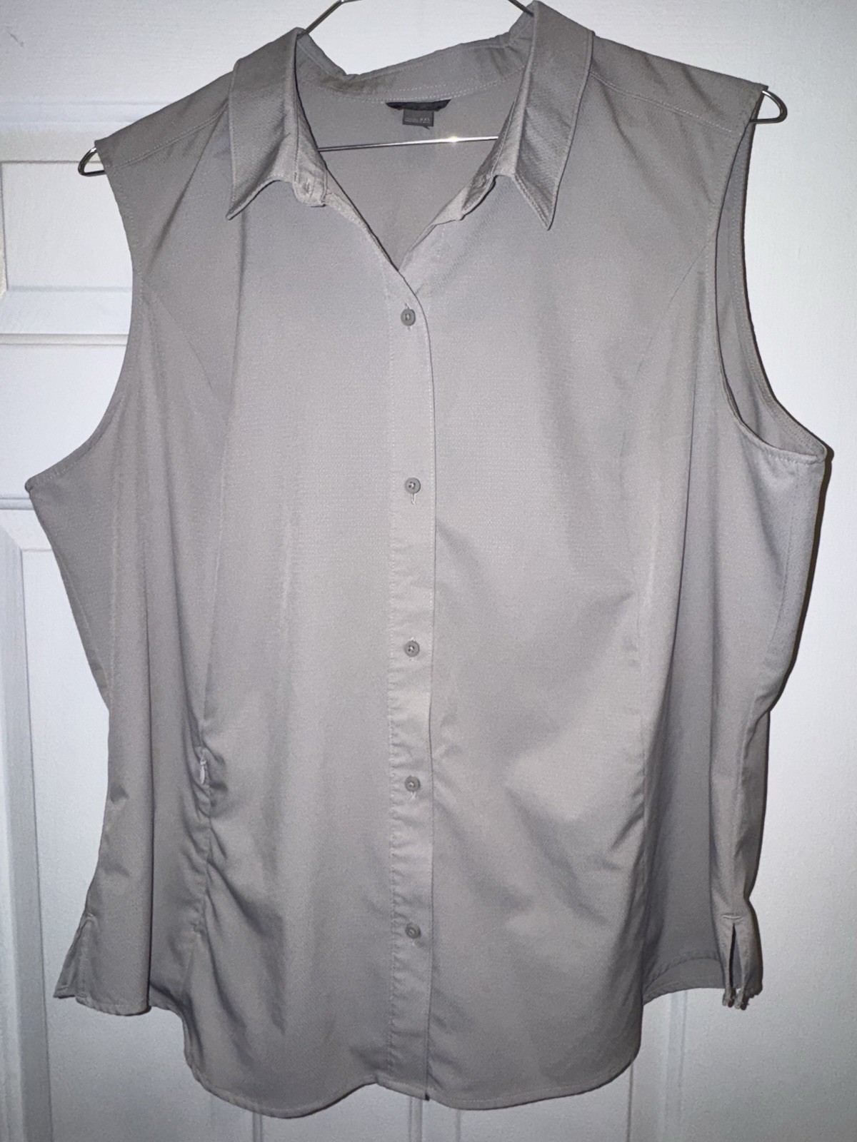 Eddie Bauer Womens Breathable Sleeveless Button Up XXL W/ Zip Pocket