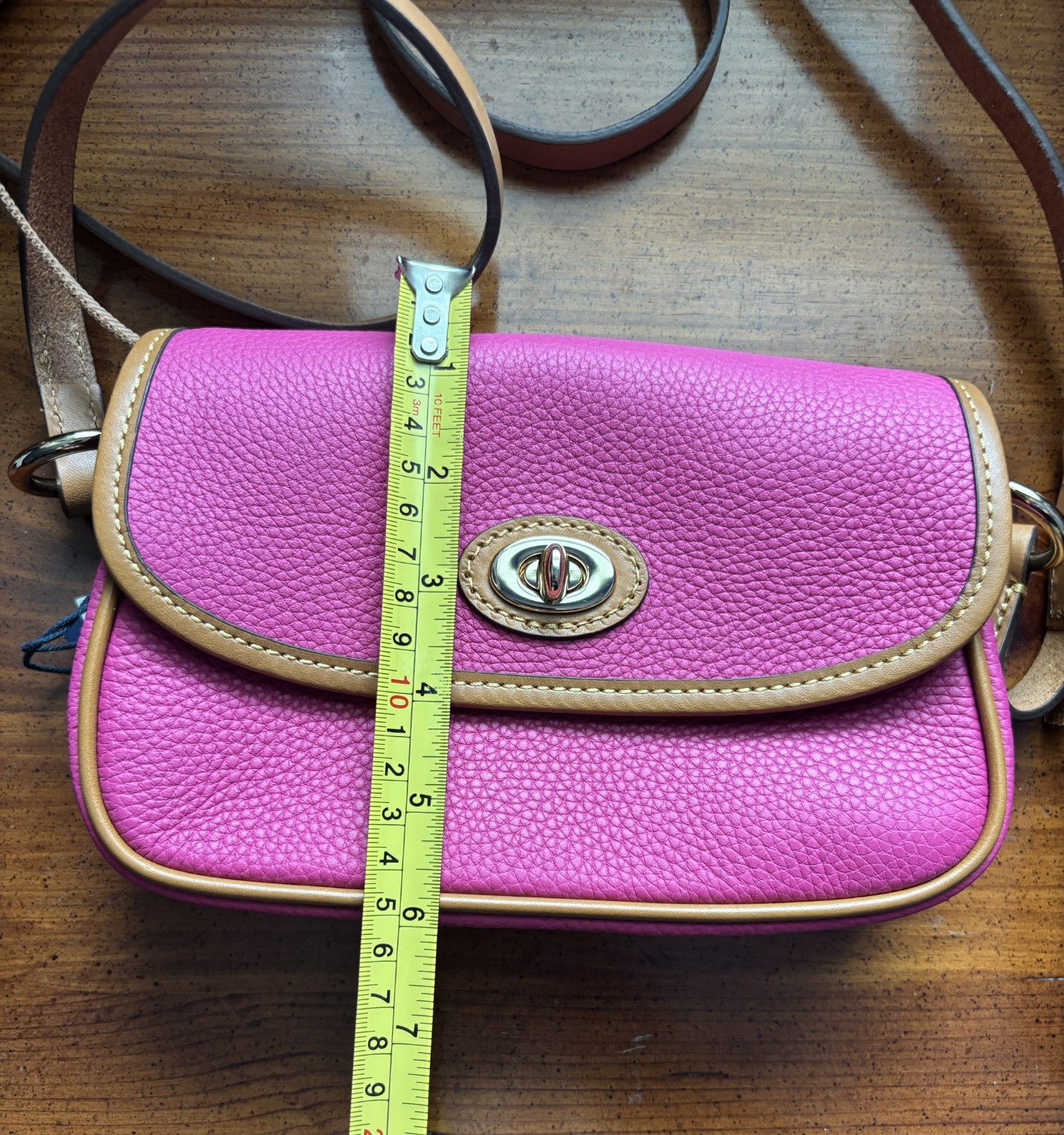Dooney & Bourke Pebble Grain Turnlock Crossbody 22 in Fuchsia, new with tags