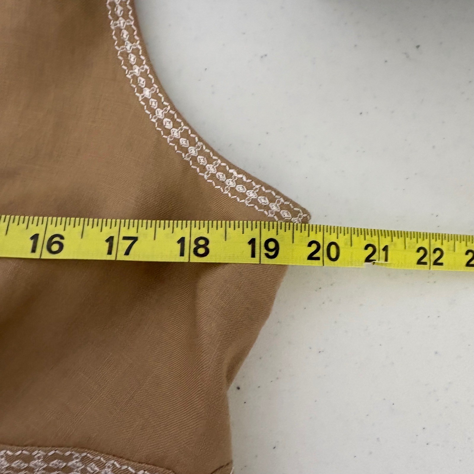 Womens Beige 100% Linen Embroidered V-Neck Empire Waist Top Size 12 Coastal