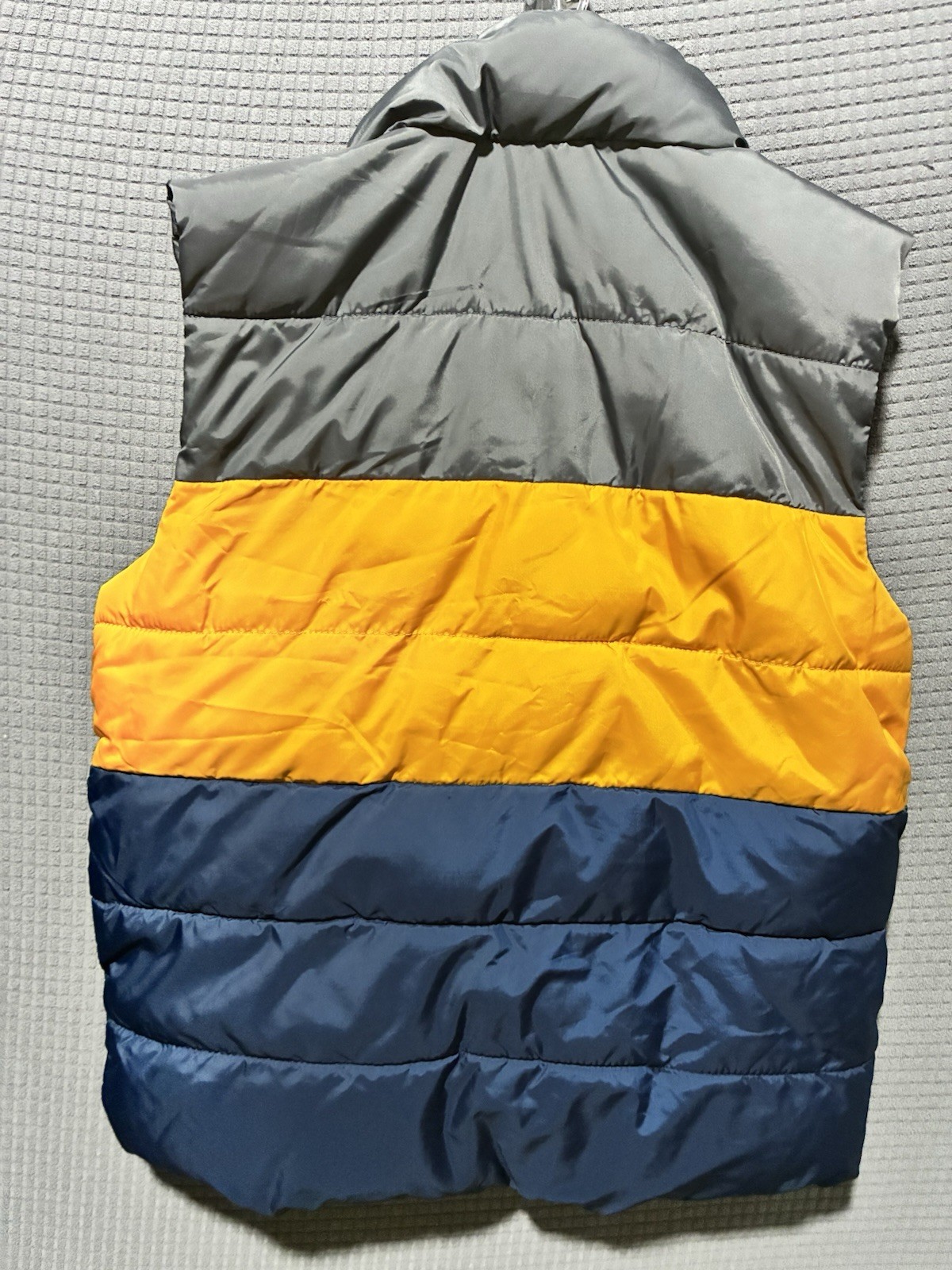 *Never worn* Somona puffer vest, size 6youth! Fleece lined