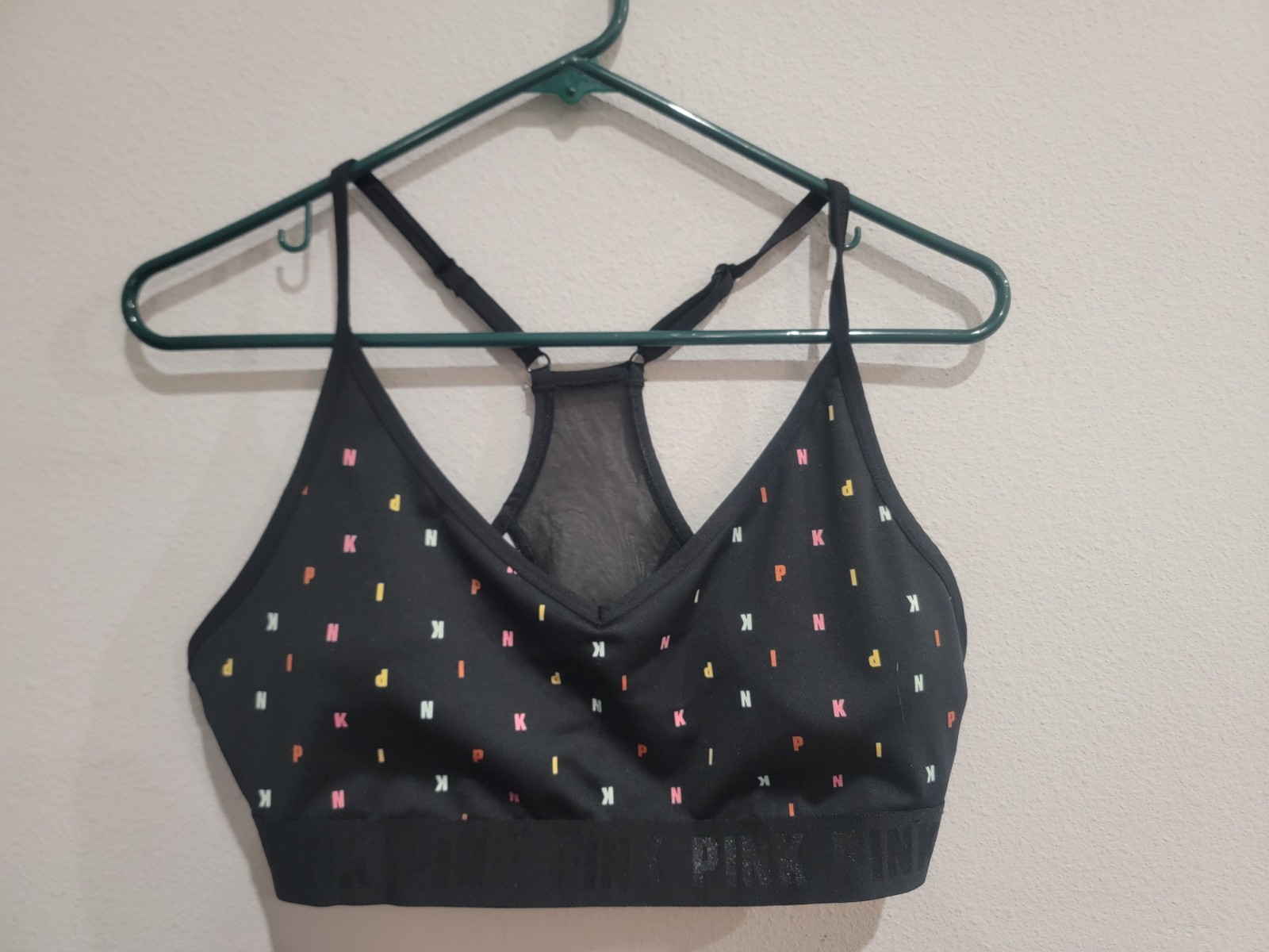 PINK Active Letter Print V-Neck Halter Ultimate Lightly Lined Sports Bra M NWT