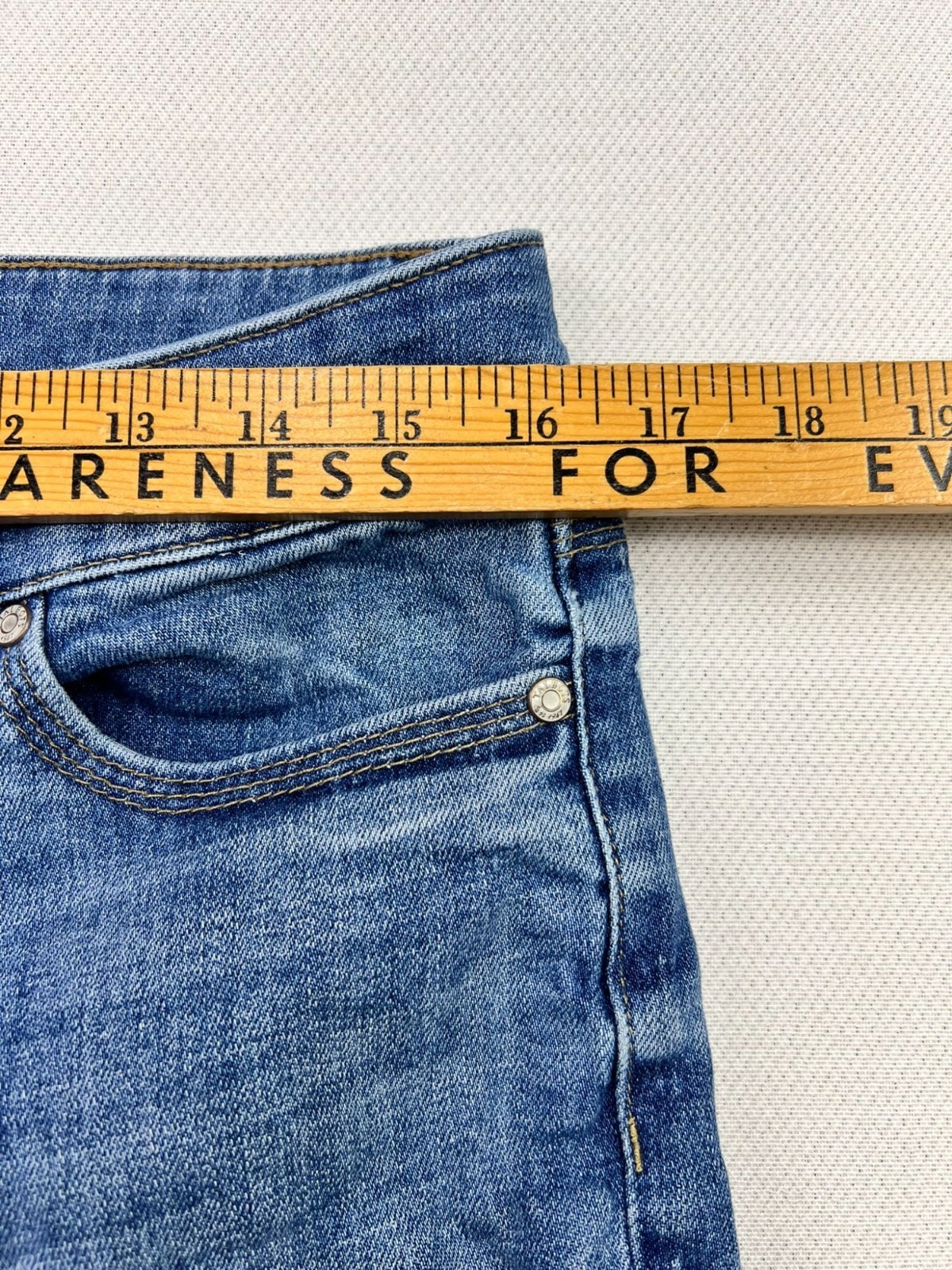 Talbots Womens Flawless Five-Pocket Boyfriend Jeans Stretch Denim Size 6P Blue