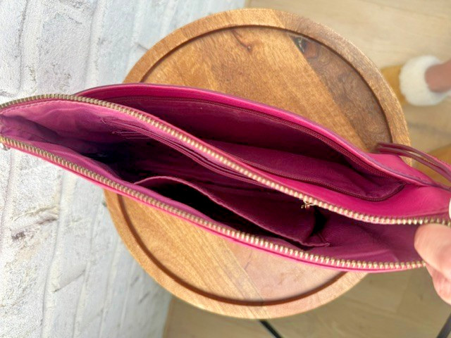 Fossil Sydney Crossbody Bag Adjustable Purse Clutch Fuchsia Hot Pink Leather