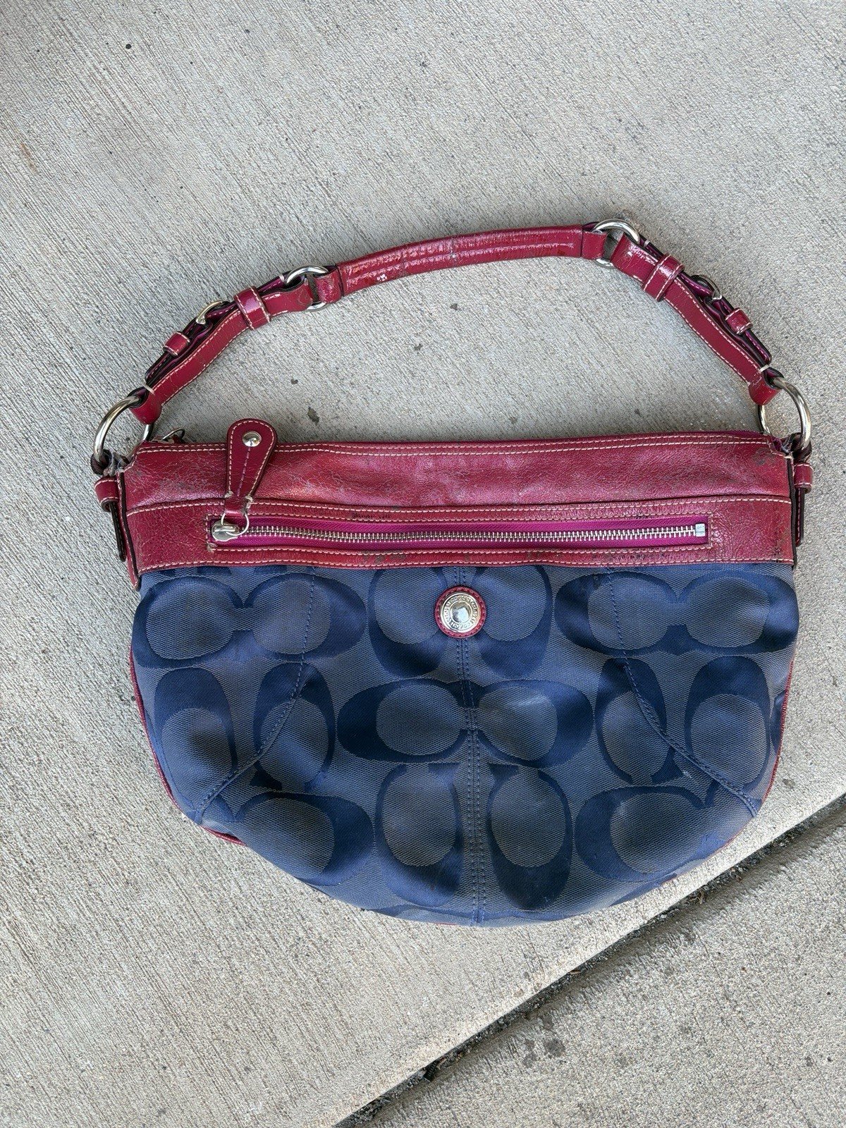 Rare Vintage Coach 2010 LauraHobo Bag