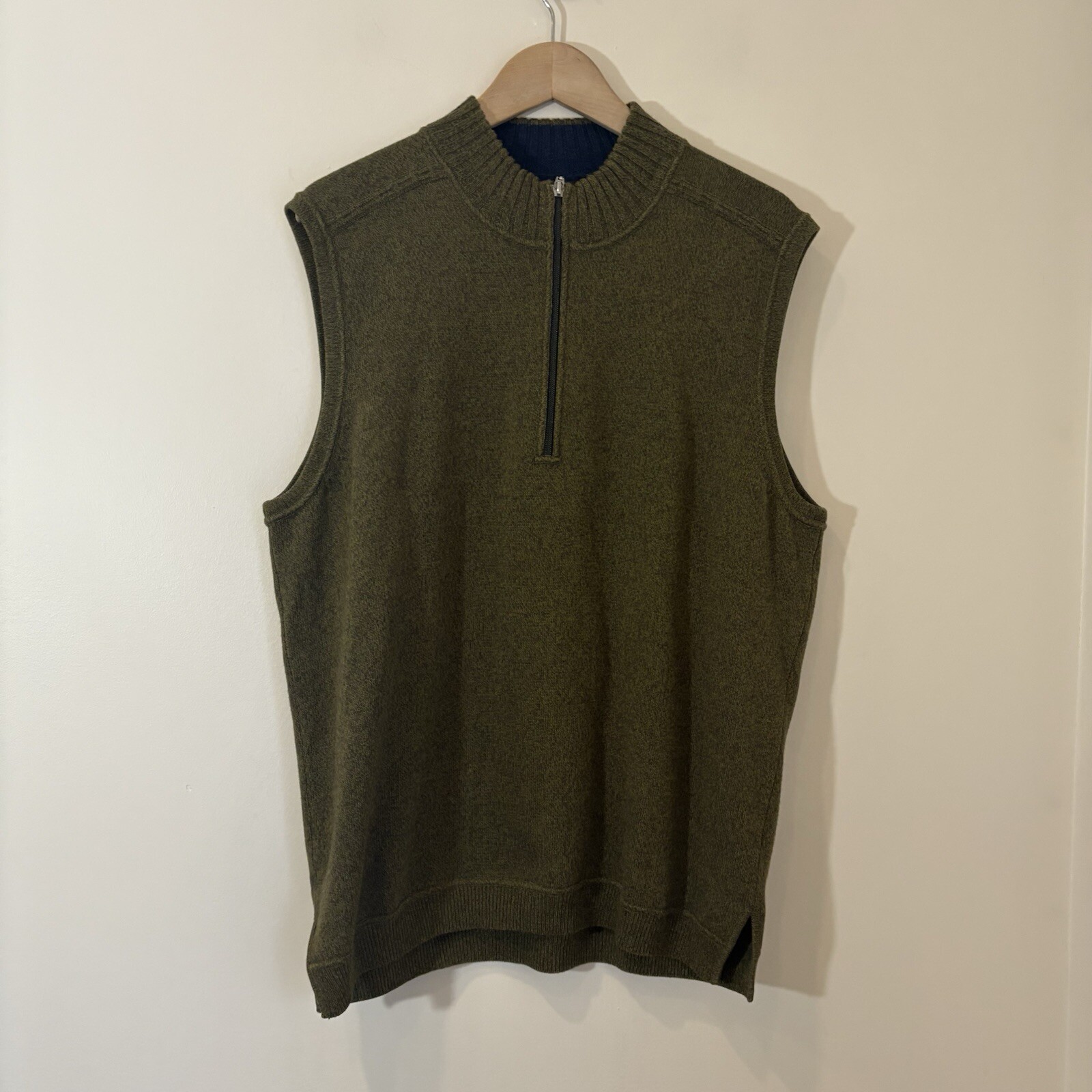 Tommy Bahama 18 Golf Mens Sweater Vest Large Army Green Wool Blend Half Zip