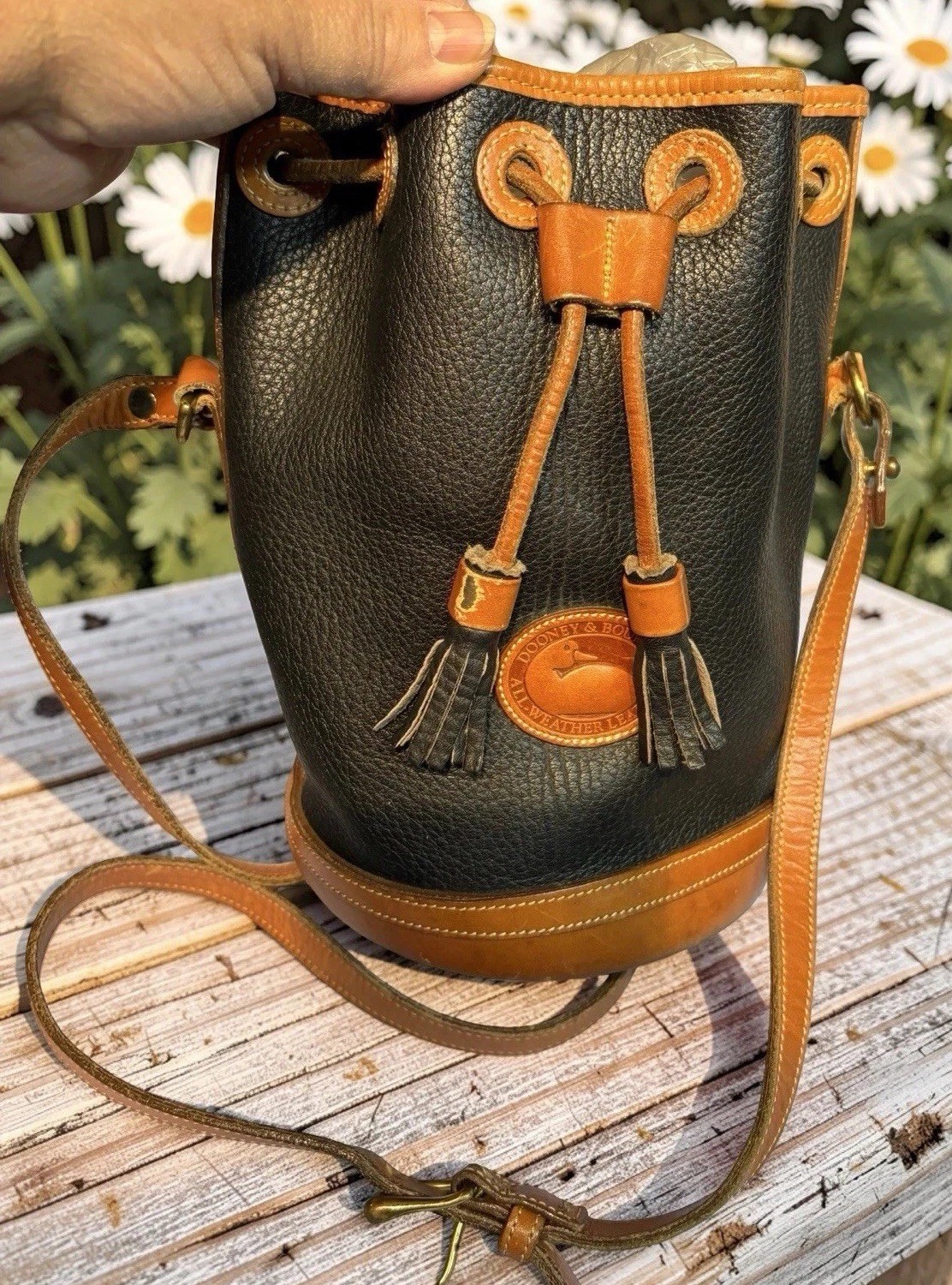 Dooney Bourke Vintage Black Small Drawstring Bucket Shoulder Bag Leather Retro