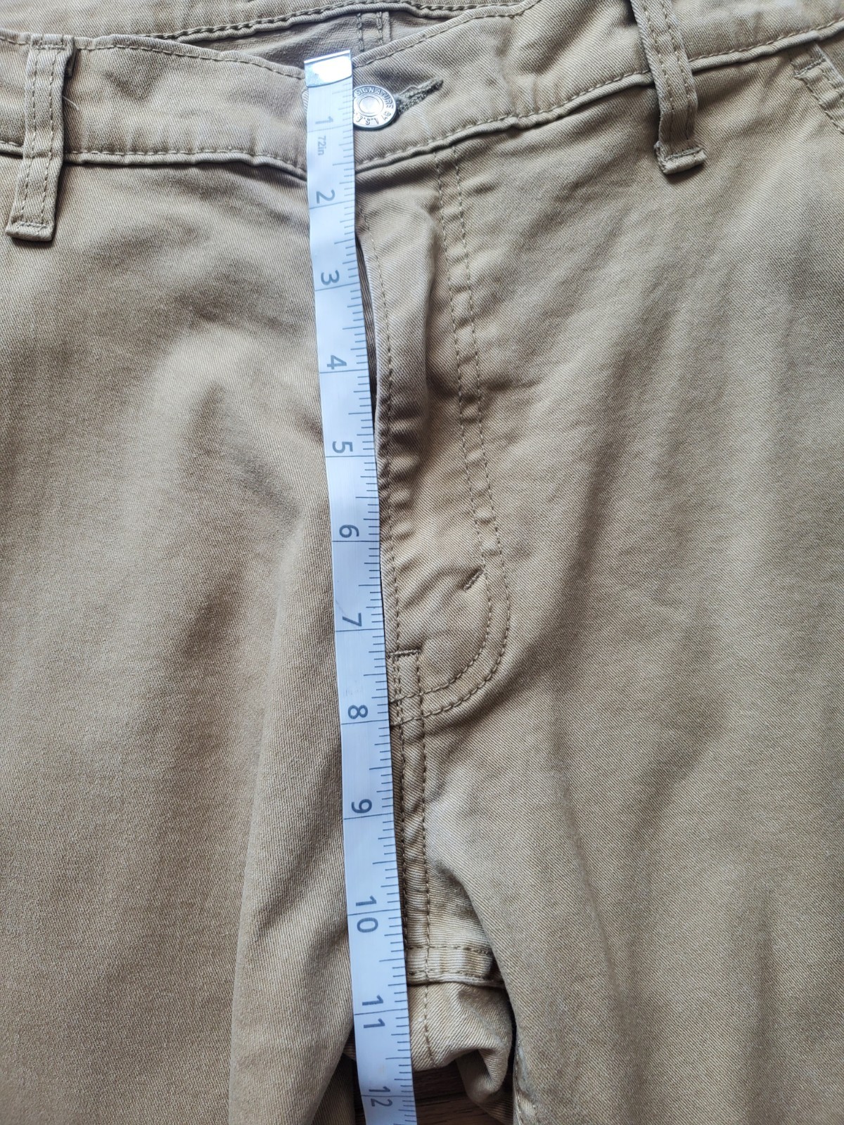 Signature by Levi Strauss & Co Men’s Athletic Straight Beige Stretch Jeans