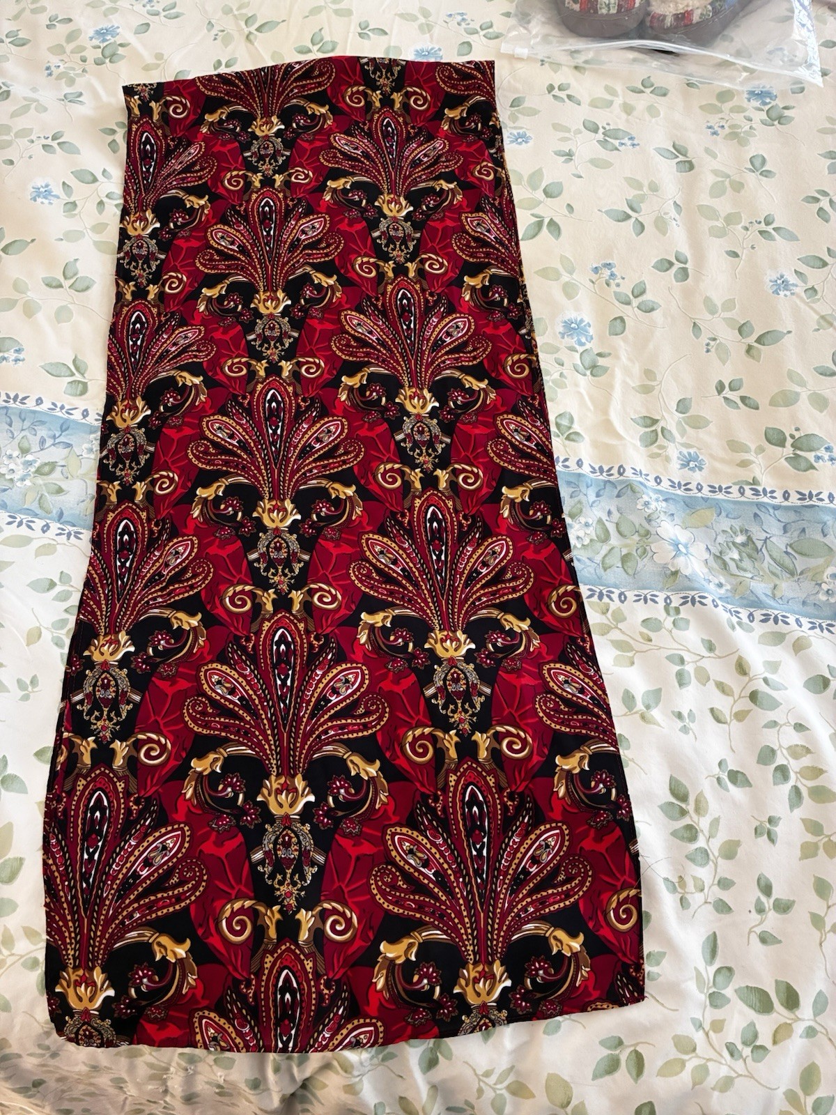 Paisley Type Scarf Polyester Blend Red & Black 61 In X 13.5 In So Soft