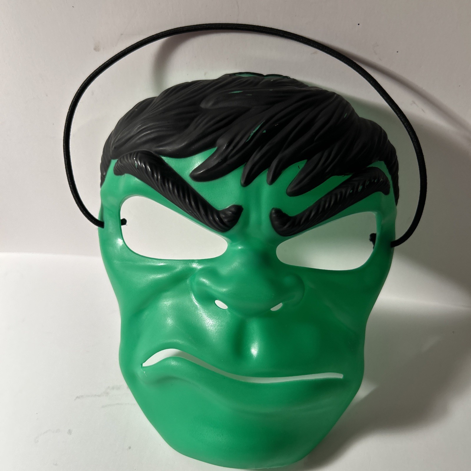 2 MARVEL 2011/2015 Incredible HULK Green Hard Plastic Kids Halloween Masks