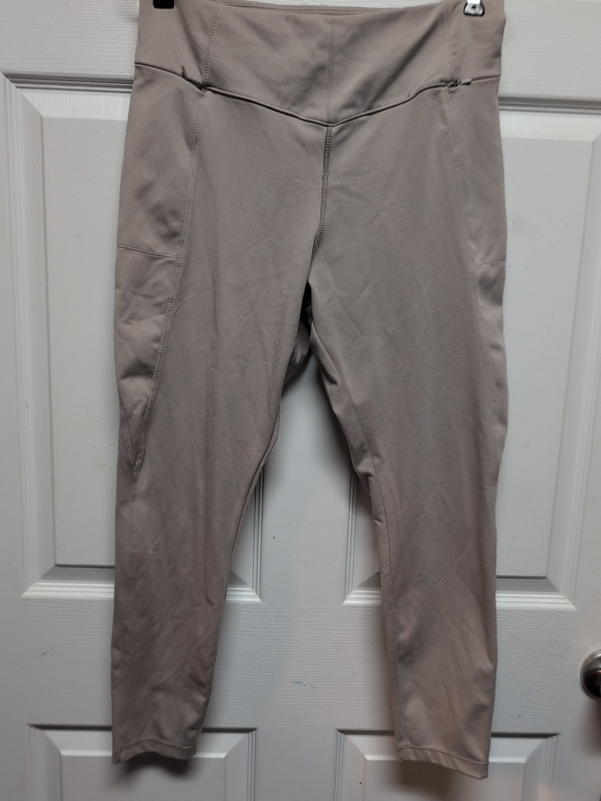Danskin Beige Yoga Pants Size L Exercise Zip. Hip Pockets