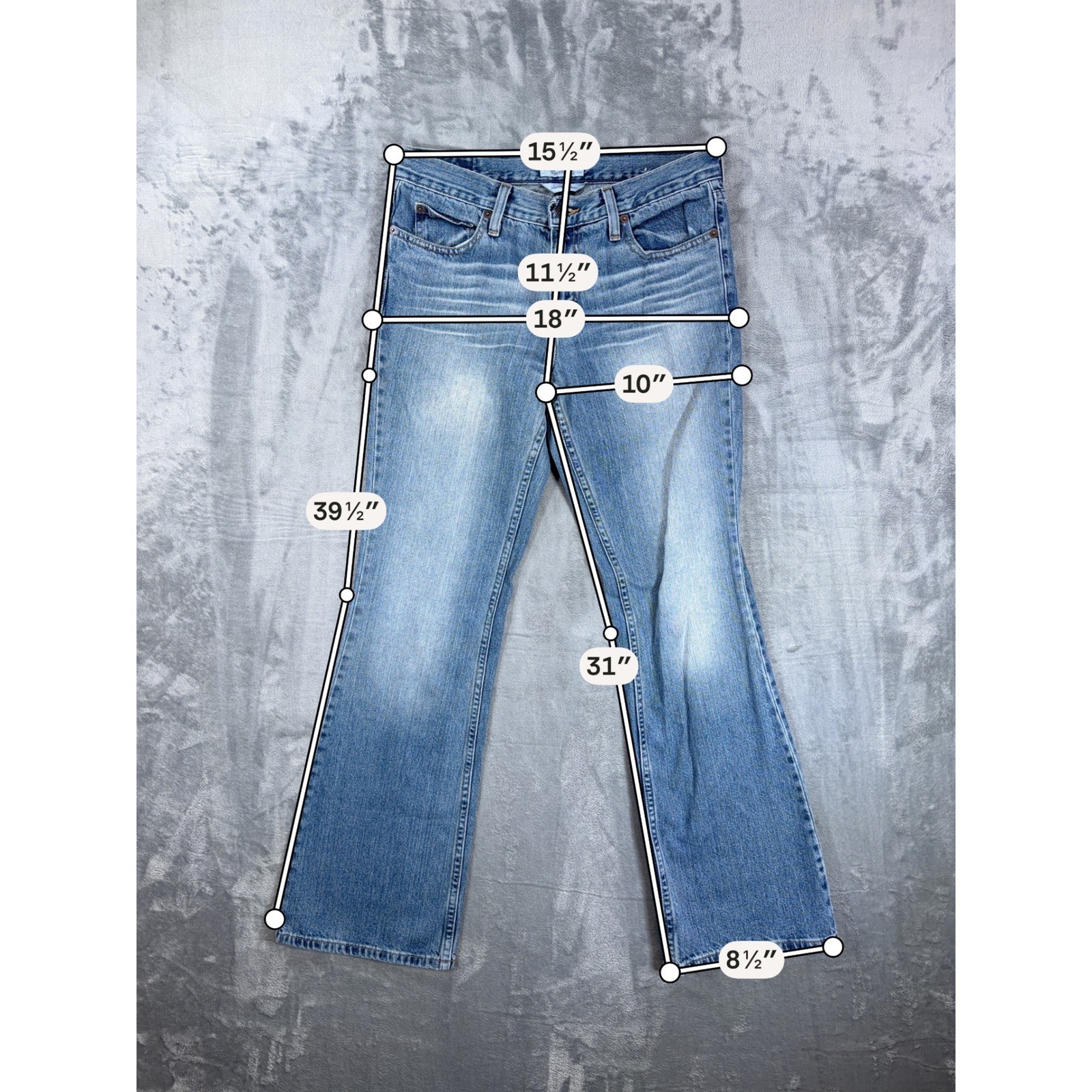 American Eagle Favorite Flare Jeans Women’s Size 6 Reg Blue Faded Denim