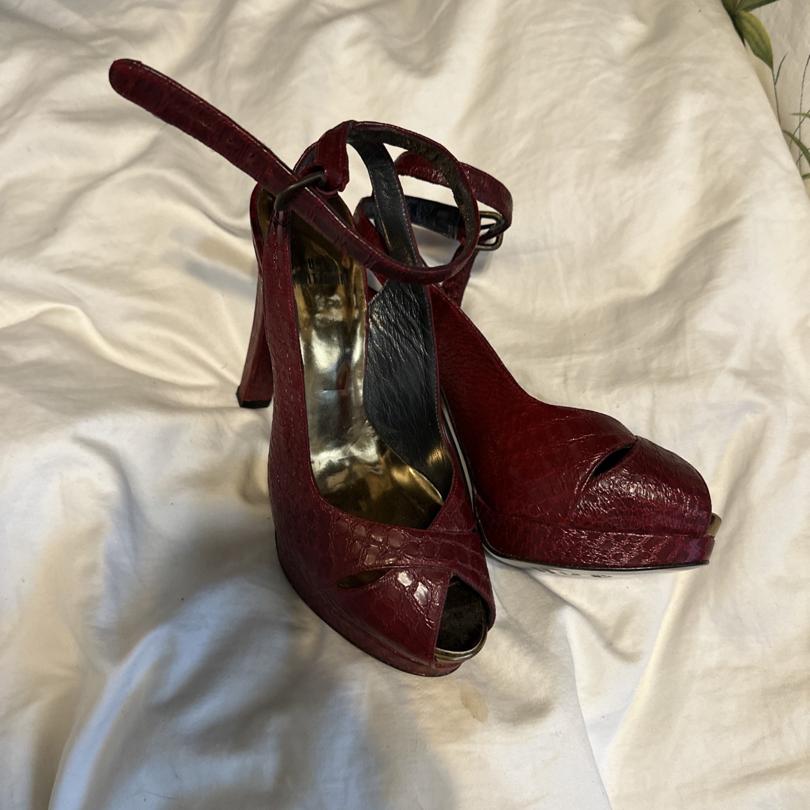 Stuart Weitzman Sky High Size 5.5 BURGANDY Platform ORIGINAL PRICE $355