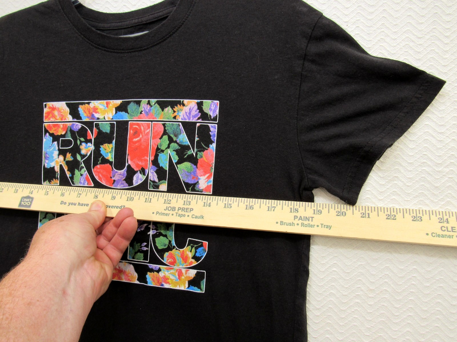 RUN DMC Graphic Black T-shirt Logo Floral Short Sleeve Music Women’s M