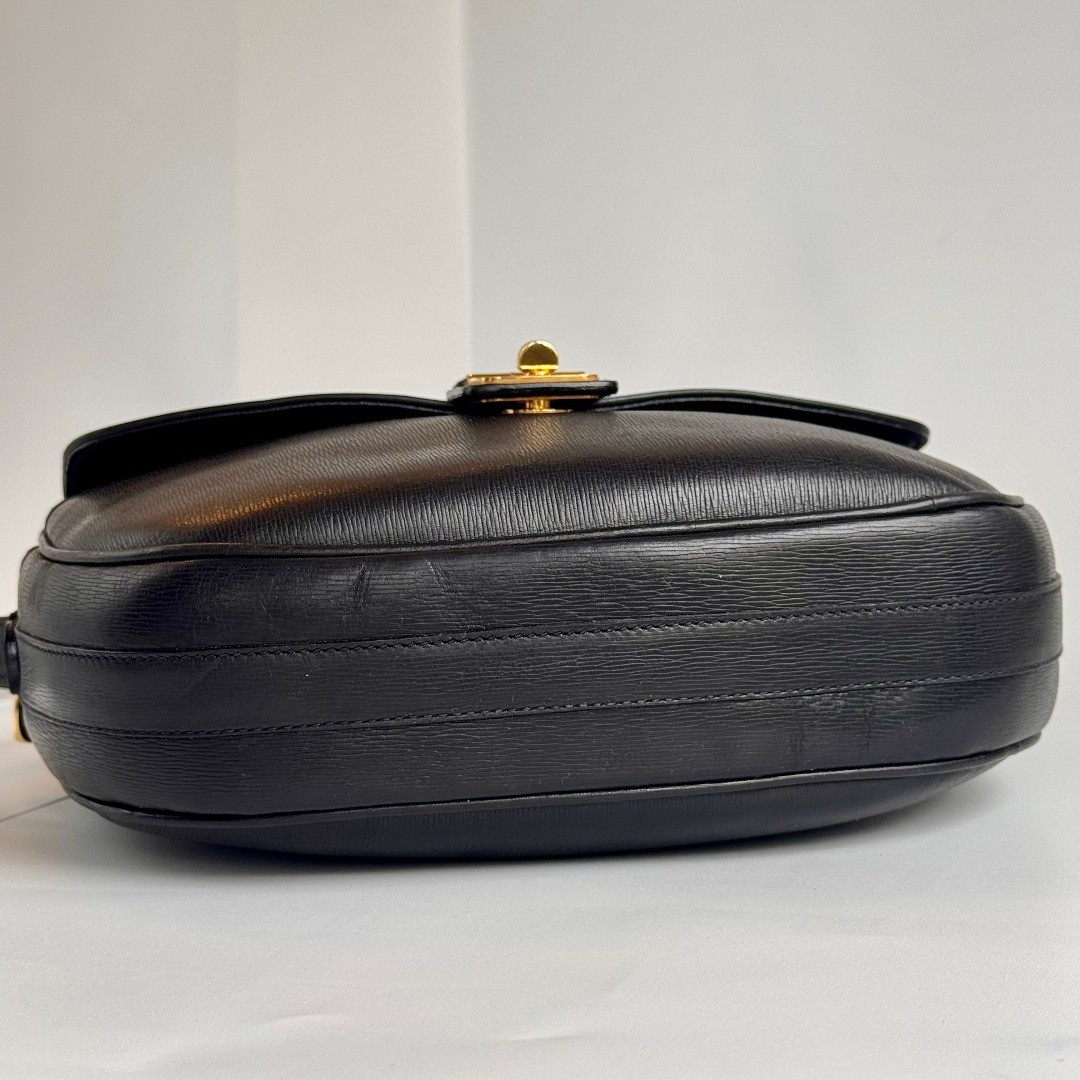 BALLY Vintage Leather Shoulder Bag Black Made in Italy Size: W:9,8 × H:7.9 in.