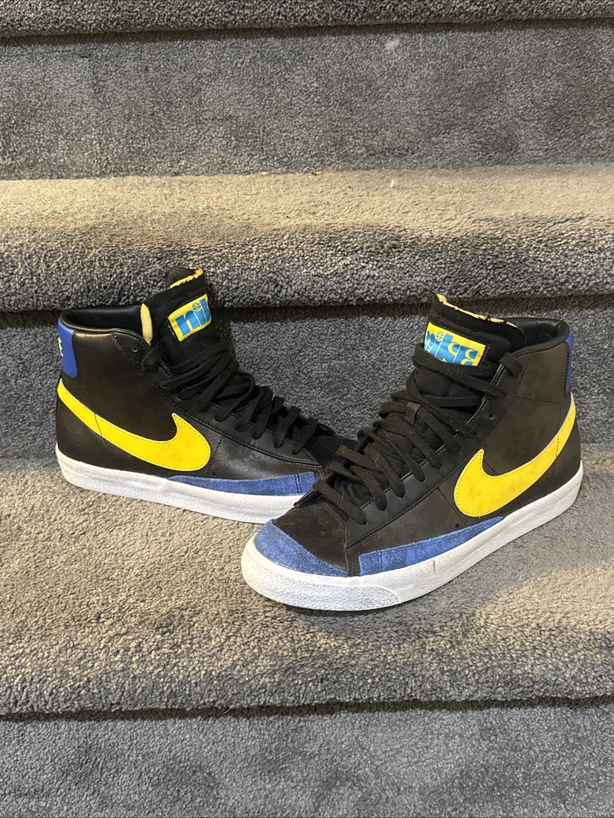 Size 11 – Nike Blazer Mid Peace, Love and Basketball