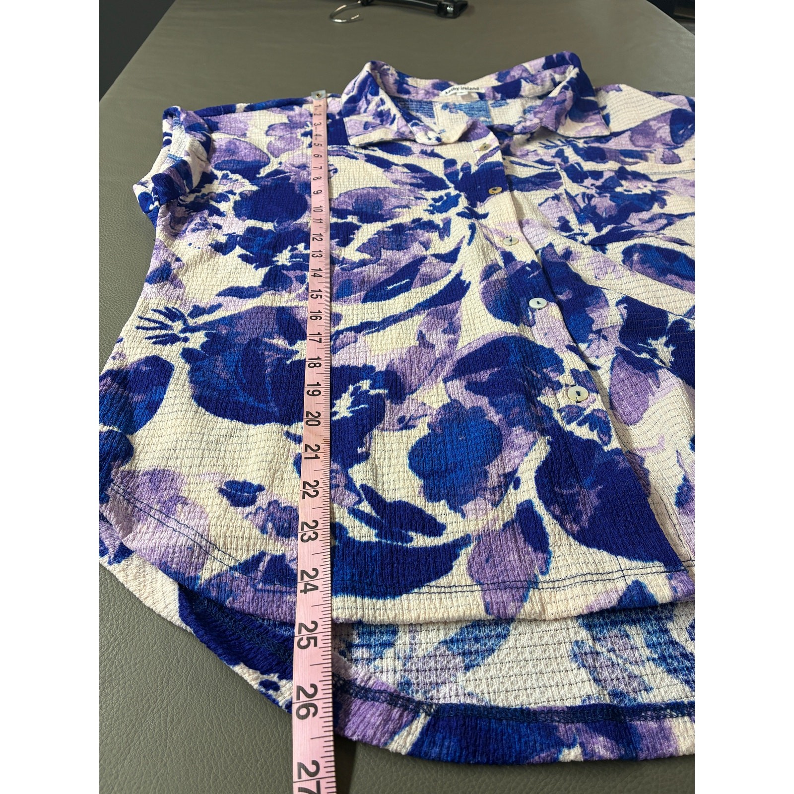 Kathy Ireland Indigo Floral Textured Button Front Blouse Women’s XL Short Sleeve