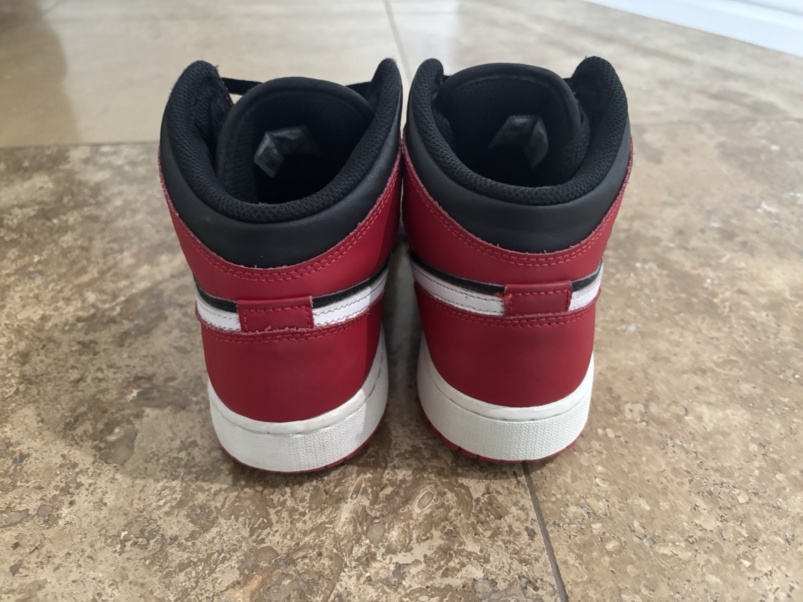 Air Jordan 1 Mid Kids 7Y Gym Red Black White